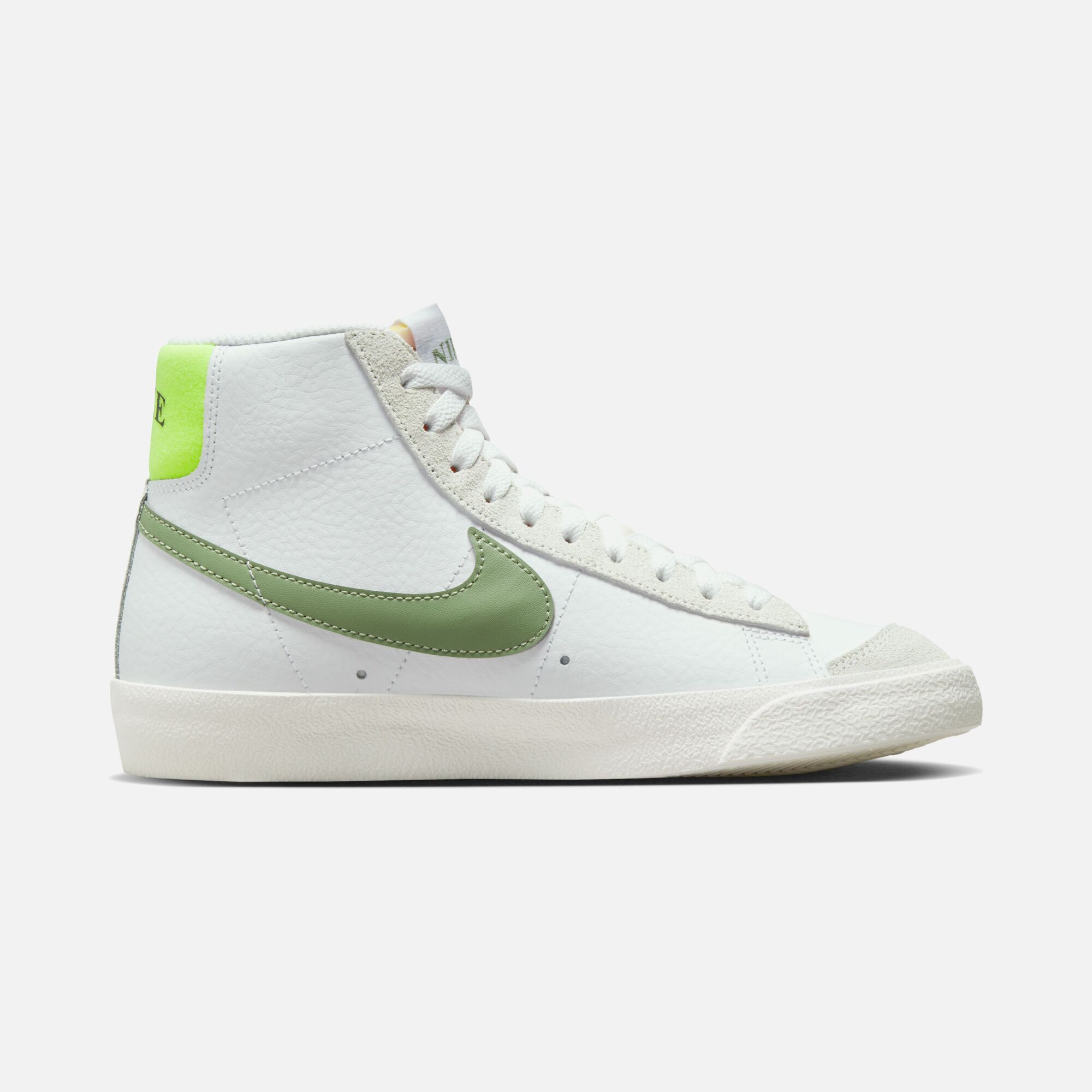 Nike Blazer Mid '77 ''Retro Logo'' Kadın Spor Ayakkabı