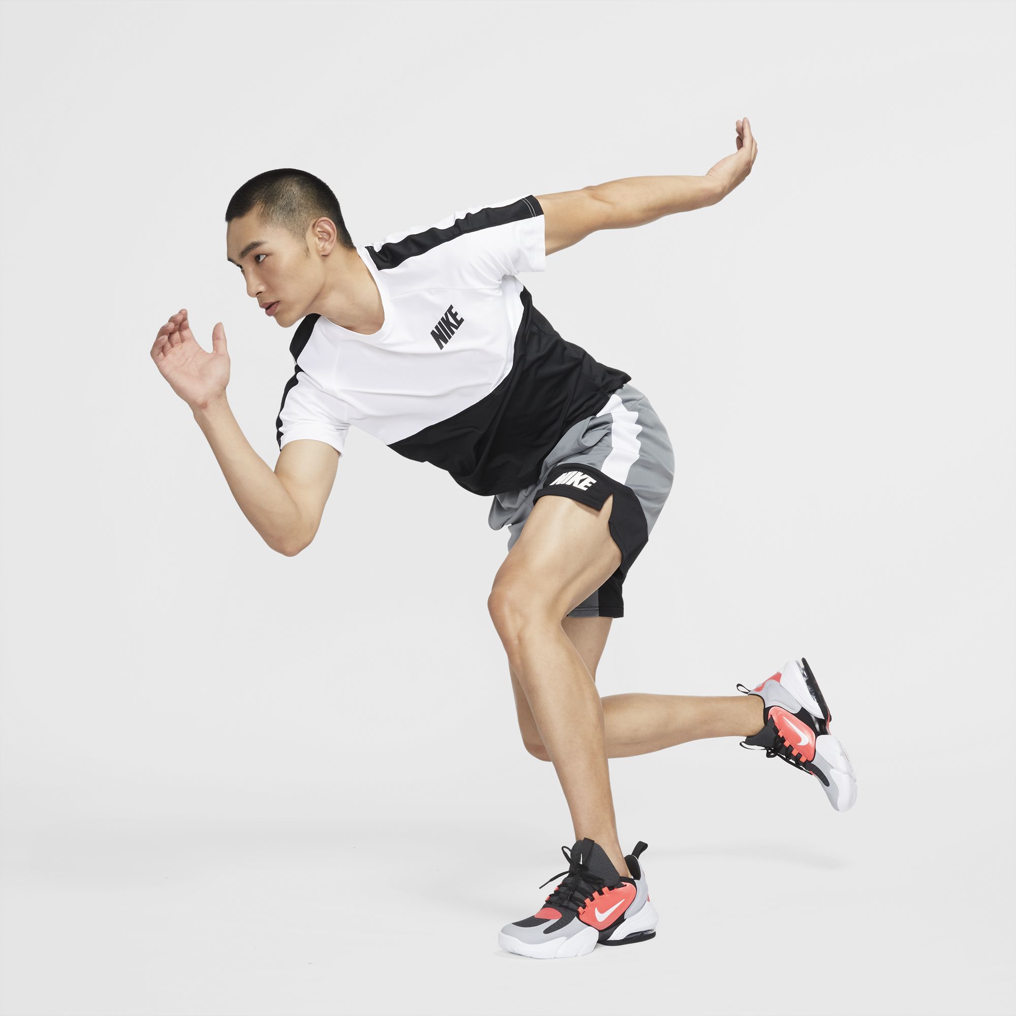 Nike Dri-Fit Training 5.0 Erkek Şort