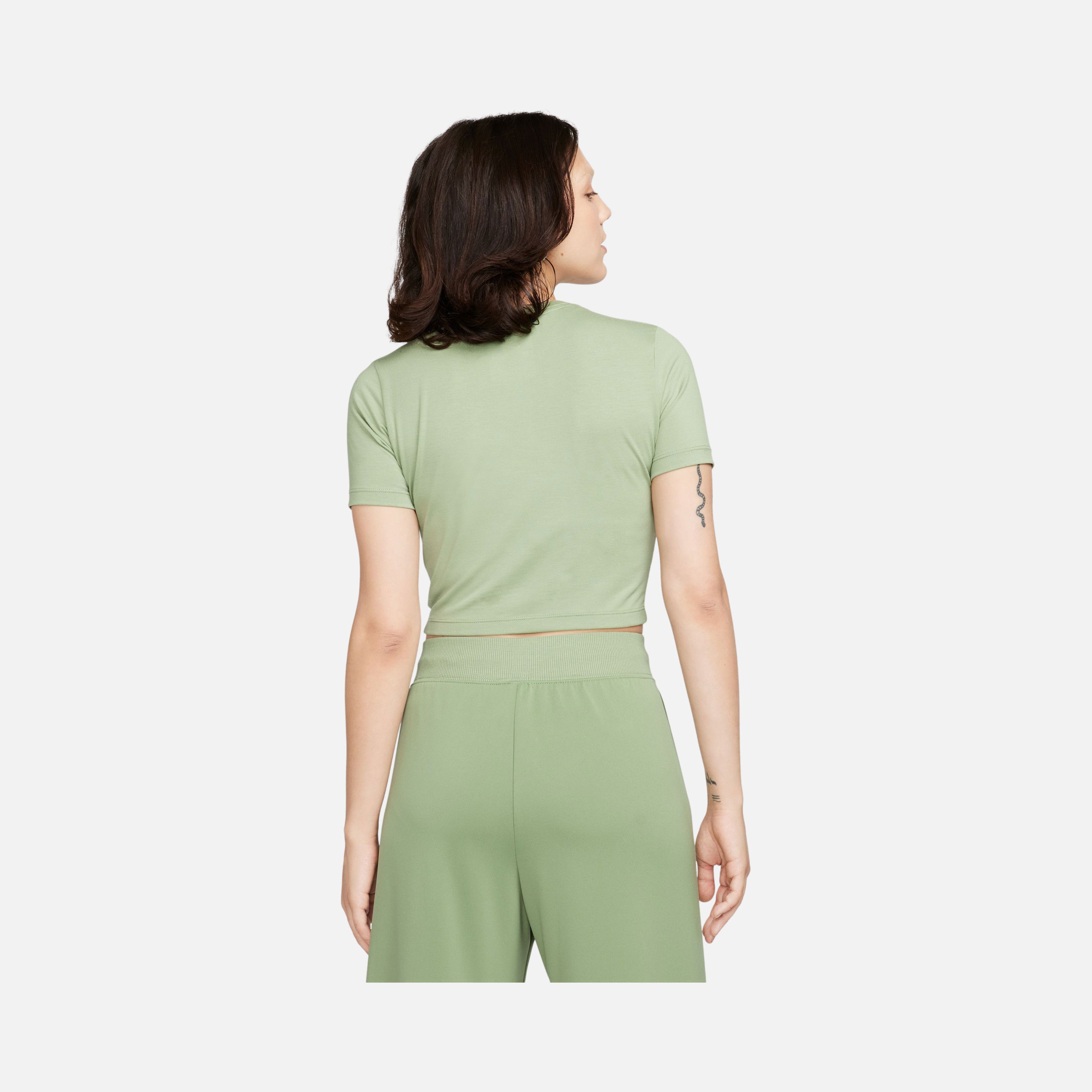Nike Sportswear Essential Slim-Fit Cropped Short-Sleeve Kadın Tişört