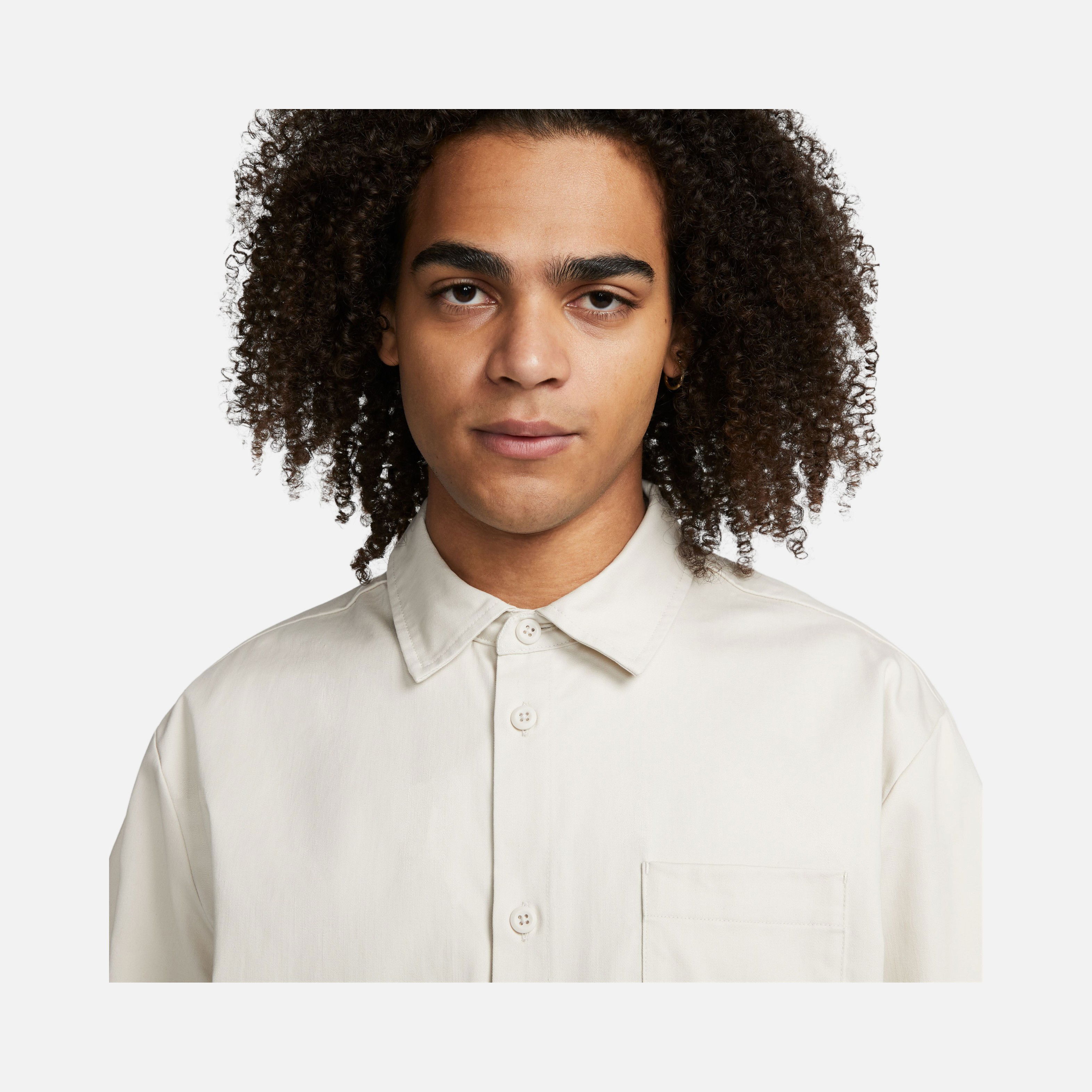 Nike Sportswear Club+ Button-Down Short-Sleeve Erkek Gömlek