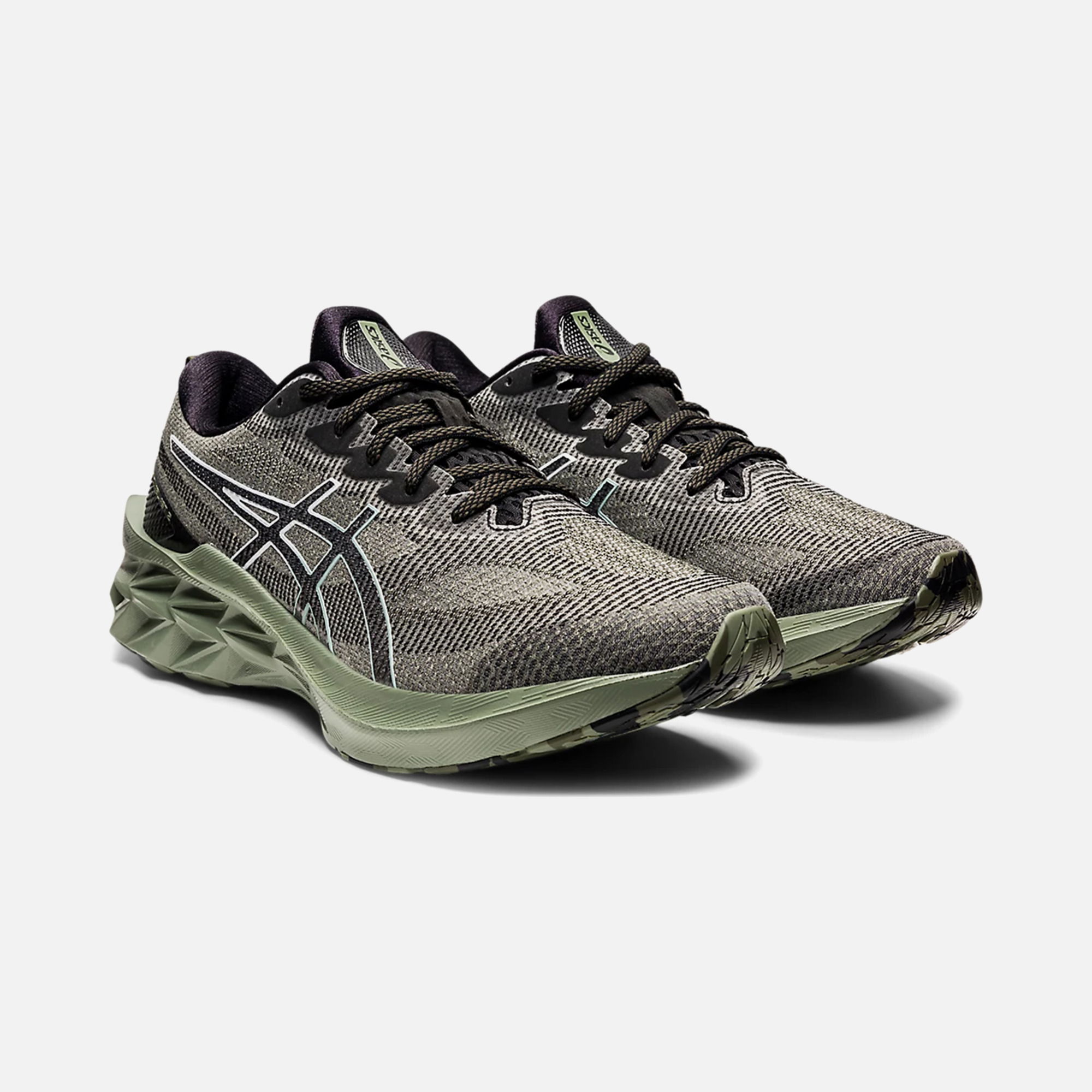 Asics Novablast 2 LE Running Erkek Spor Ayakkabı