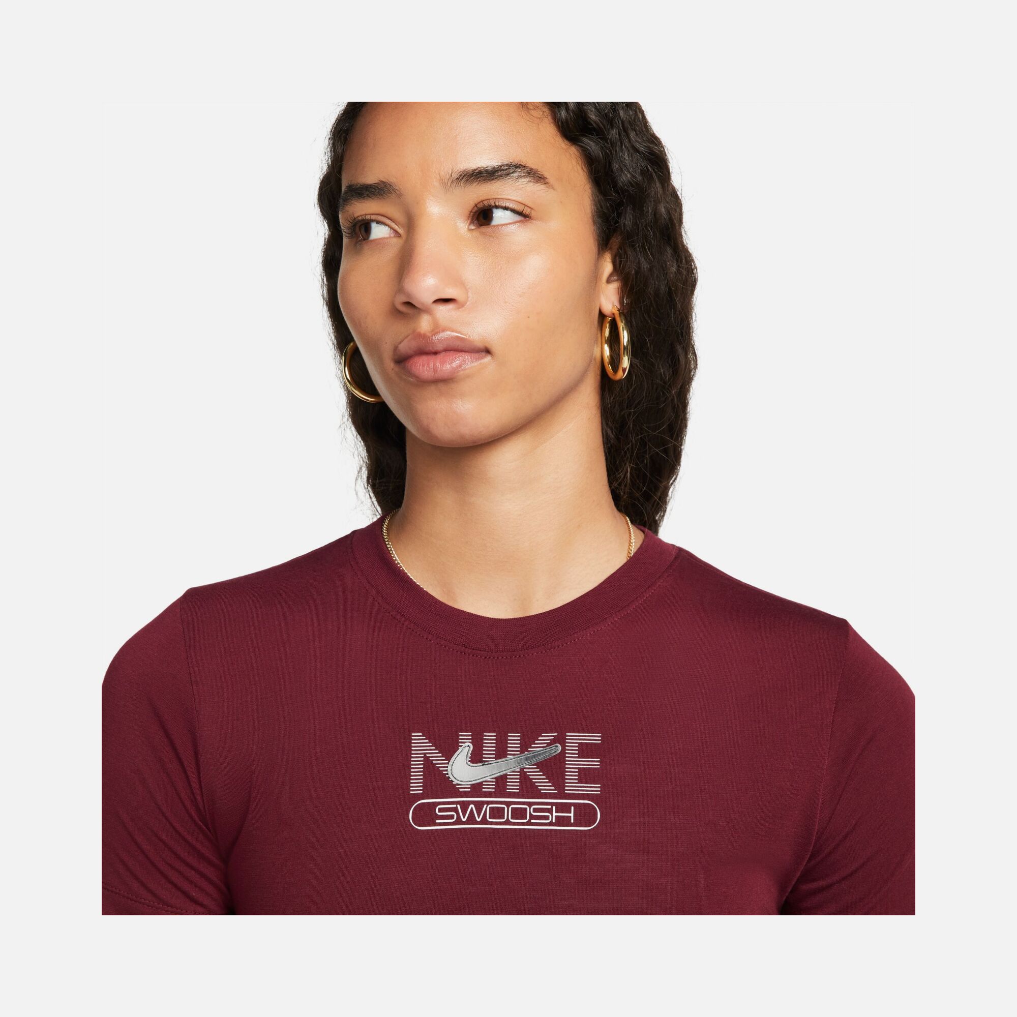 Nike Sportswear Slim Cropped Short-Sleeve Kadın Tişört
