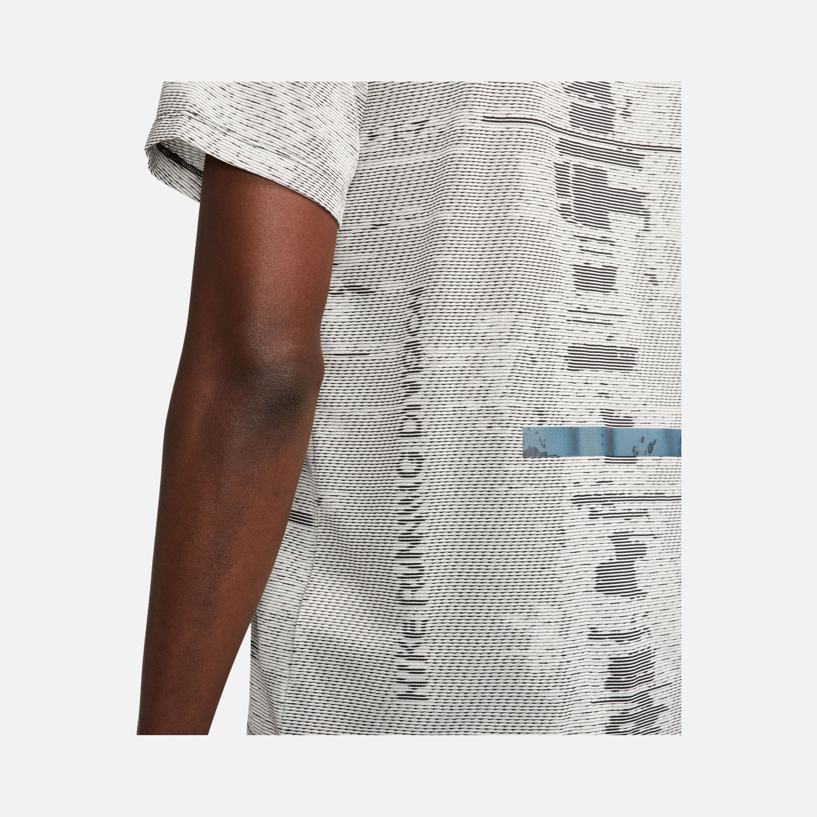 Nike Dri-Fit ADV Run Division Techknit Running Short-Sleeve Erkek Tişört