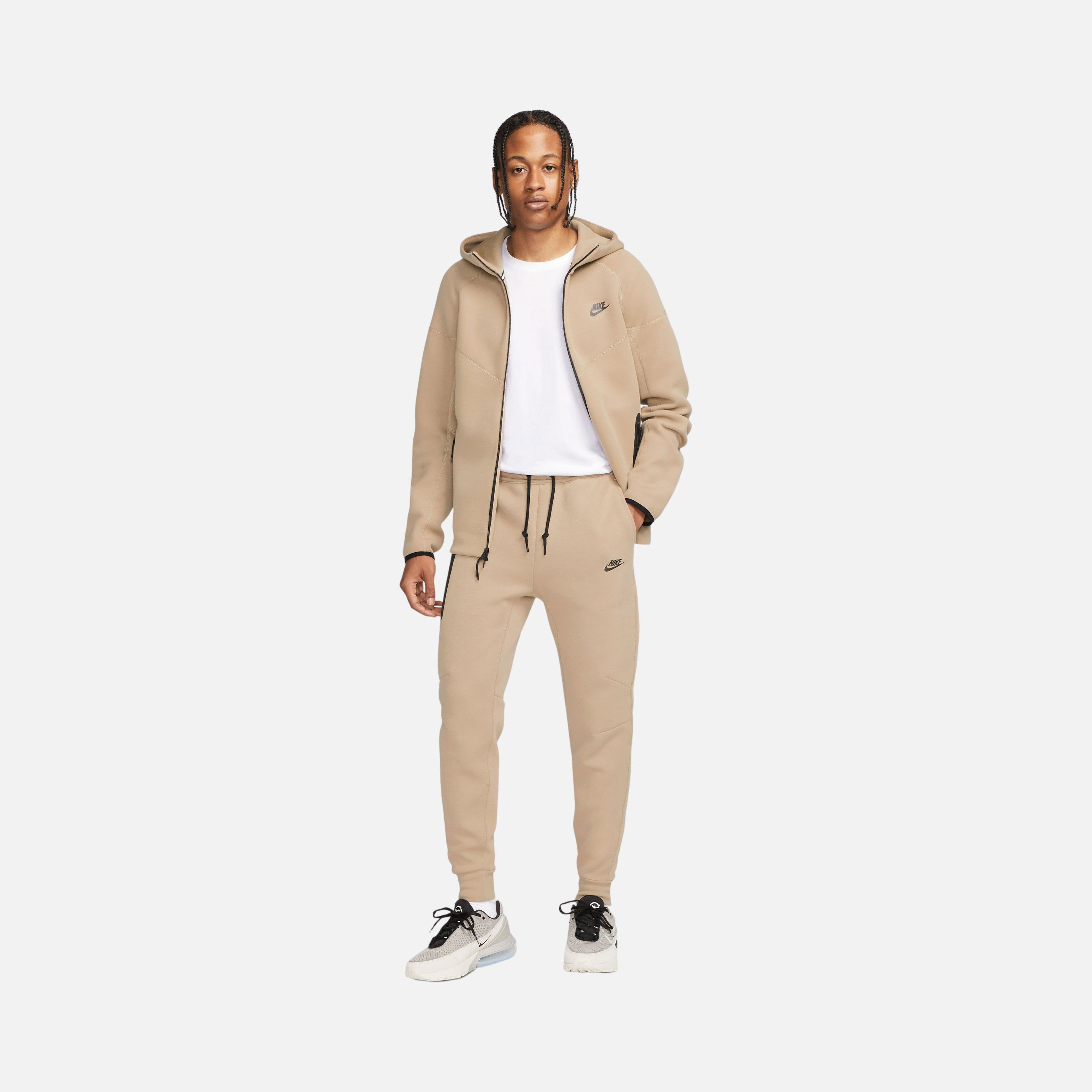 Nike Sportswear Tech Fleece SS24 Erkek Eşofman Altı