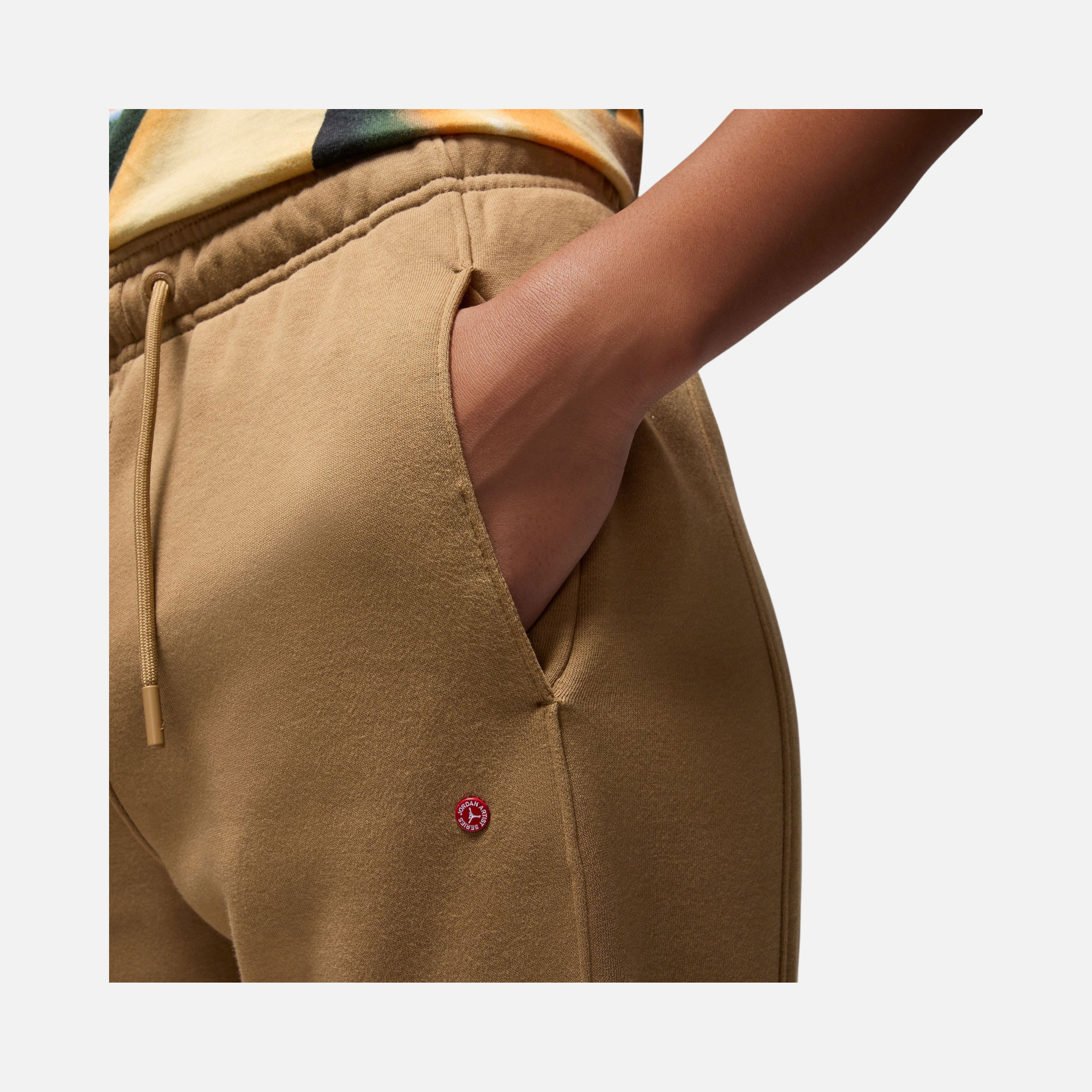 Nike Jordan Essentials ''by Jordan Moss Artist Series'' Fleece Kadın Eşofman Altı