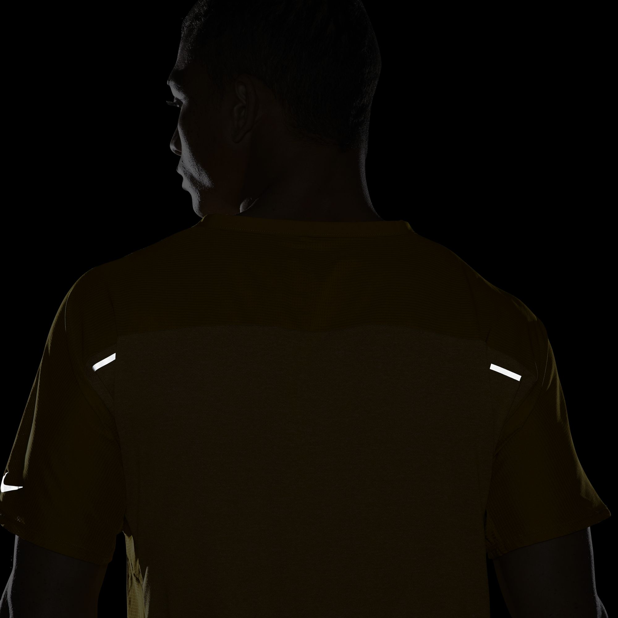 Nike Techknit Ultra Run Division Short-Sleeve Running Erkek Tişört