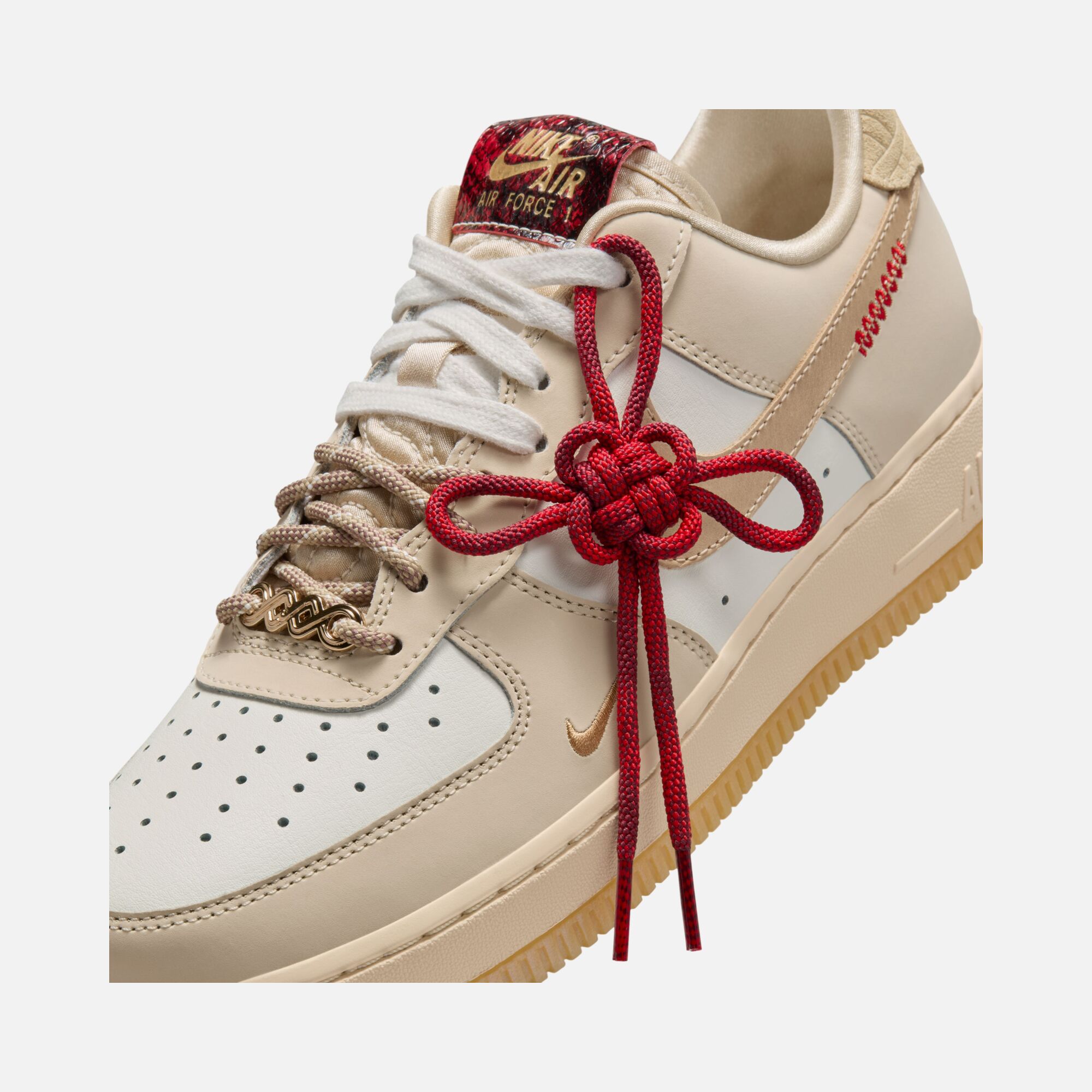 Nike Air Force 1 '07 ''Design Details Imitating a Coiled Snake'' Kadın Spor Ayakkabı