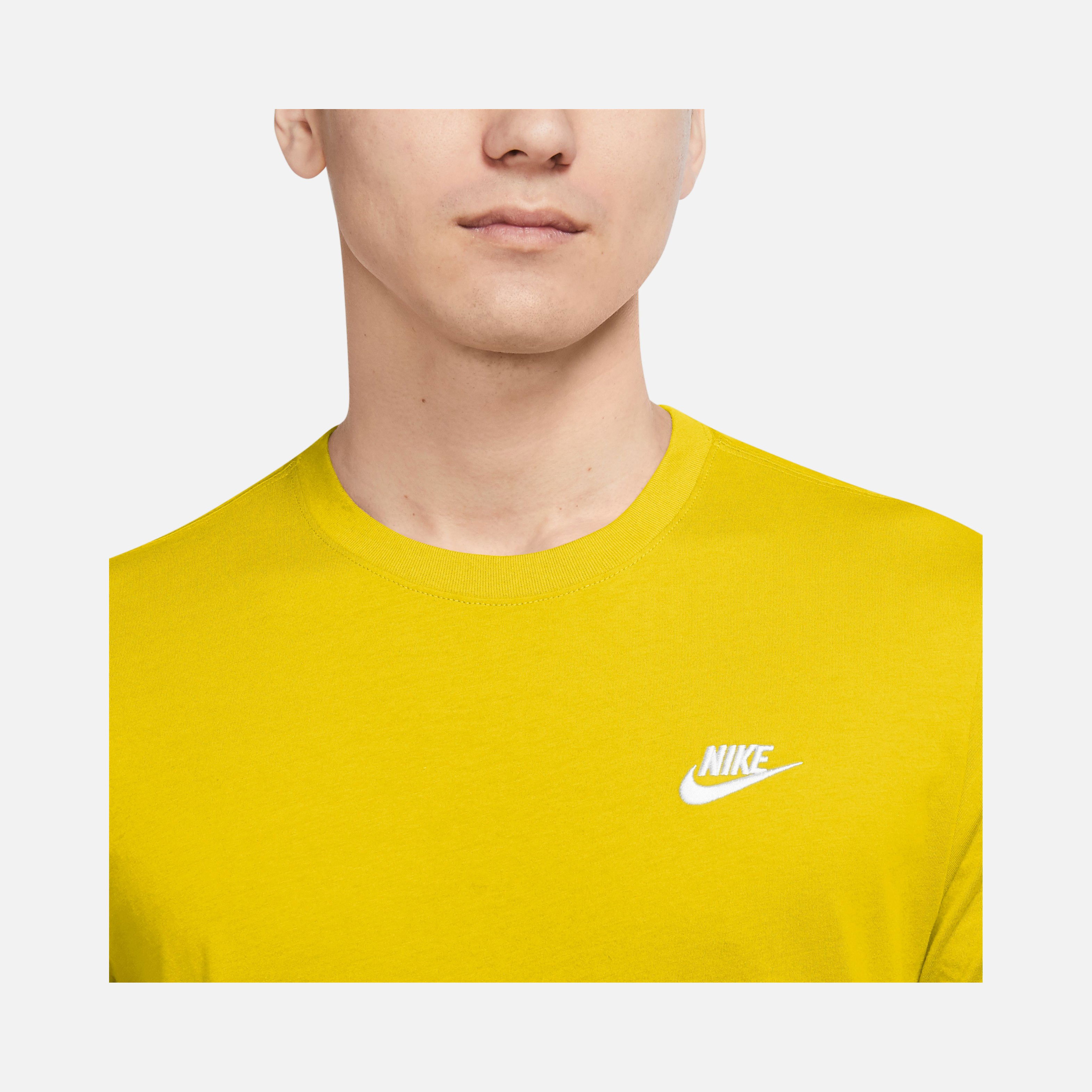 Nike Sportswear Club Short-Sleeve Erkek Tişört