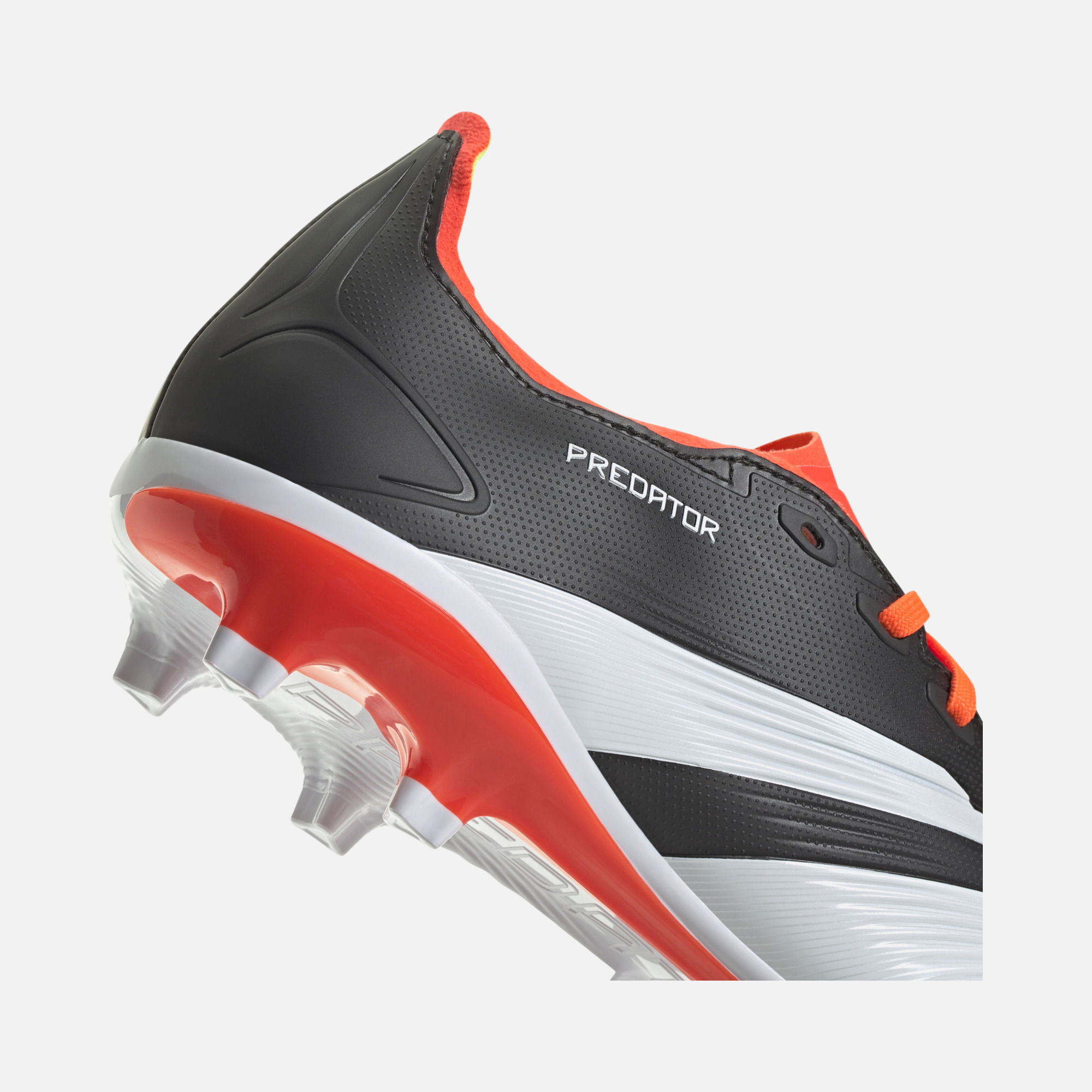 adidas Predator League FG Erkek Krampon