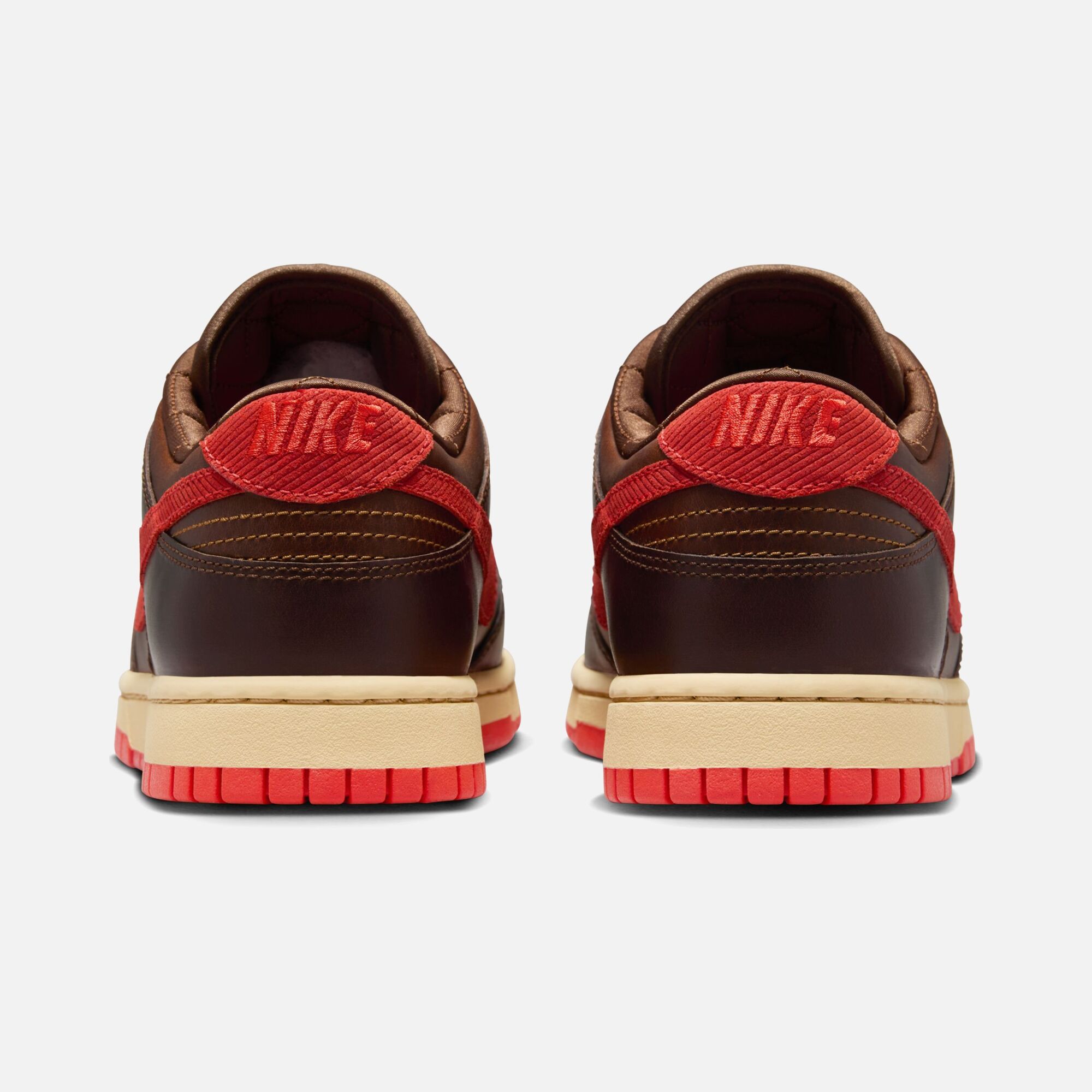 Nike Dunk Low Retro ''Velvet Swoosh Details'' Erkek Spor Ayakkabı