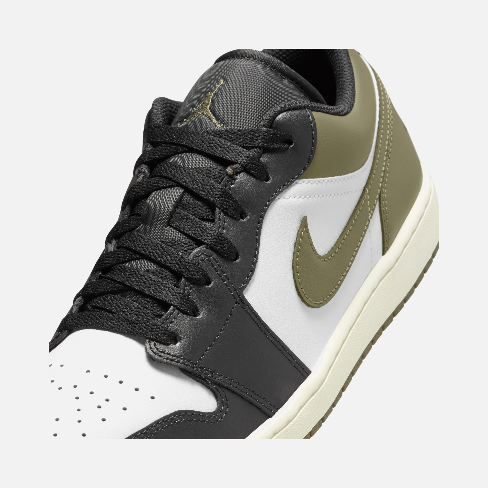 Nike Air Jordan 1 Low CO Erkek Spor Ayakkabı