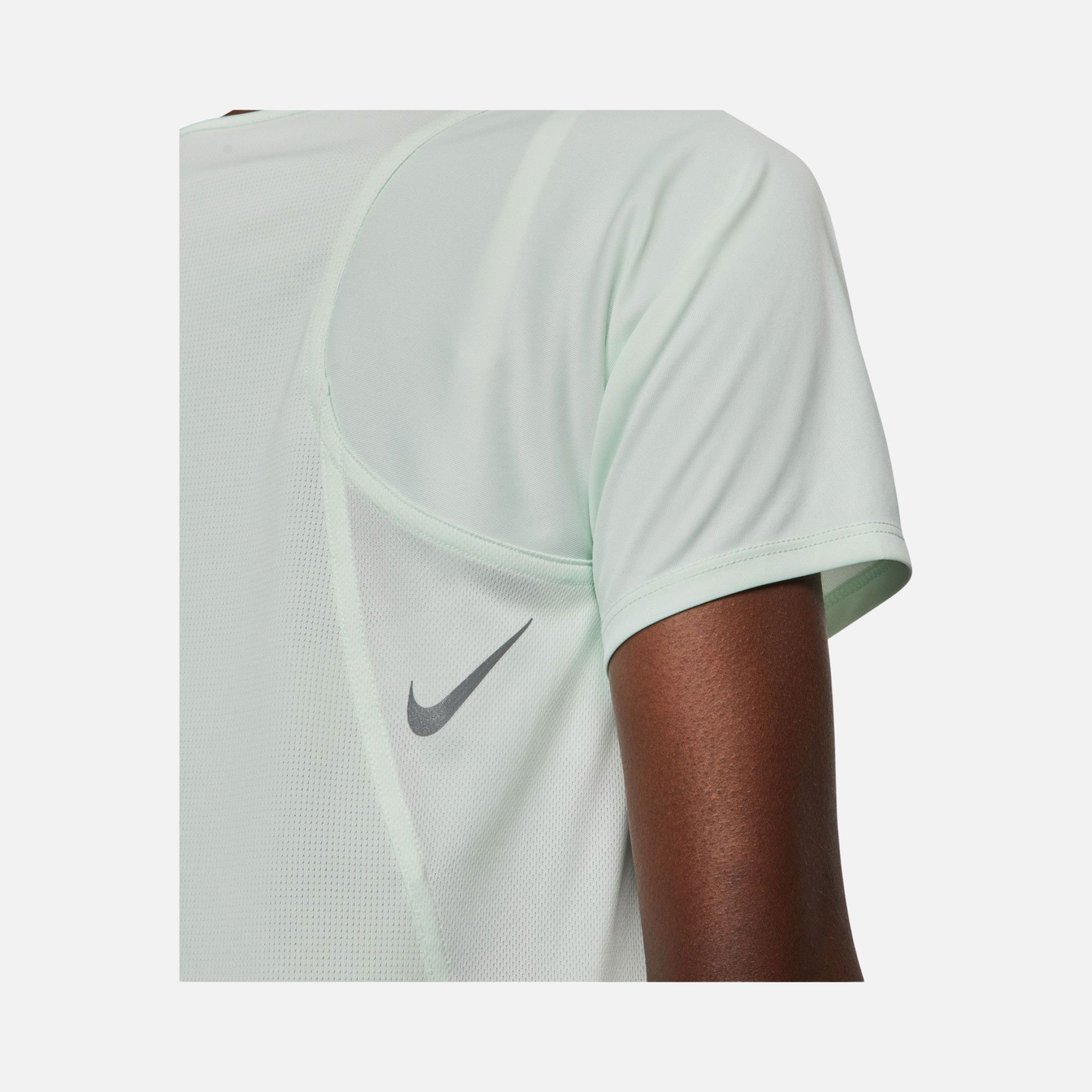 Nike Dri-Fit Race Running Short-Sleeve Kadın Tişört