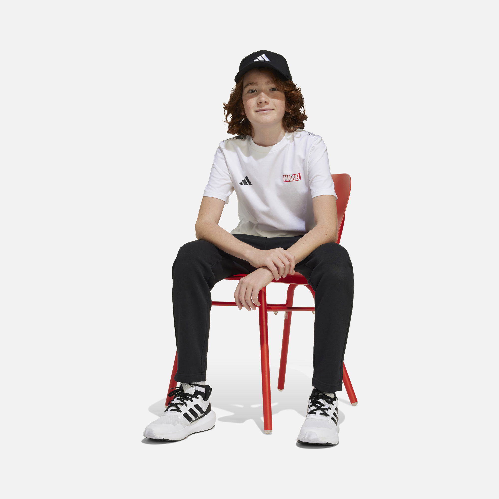 adidas x Marvel Superheroes Graphic Short-Sleeve Çocuk Tişört