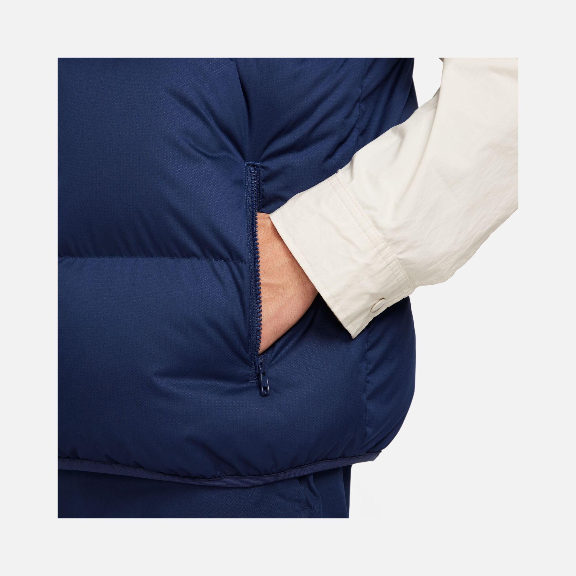 Nike Sportswear Club+ PrimaLoft® Water-Repellent Puffer Full-Zip Erkek Yelek