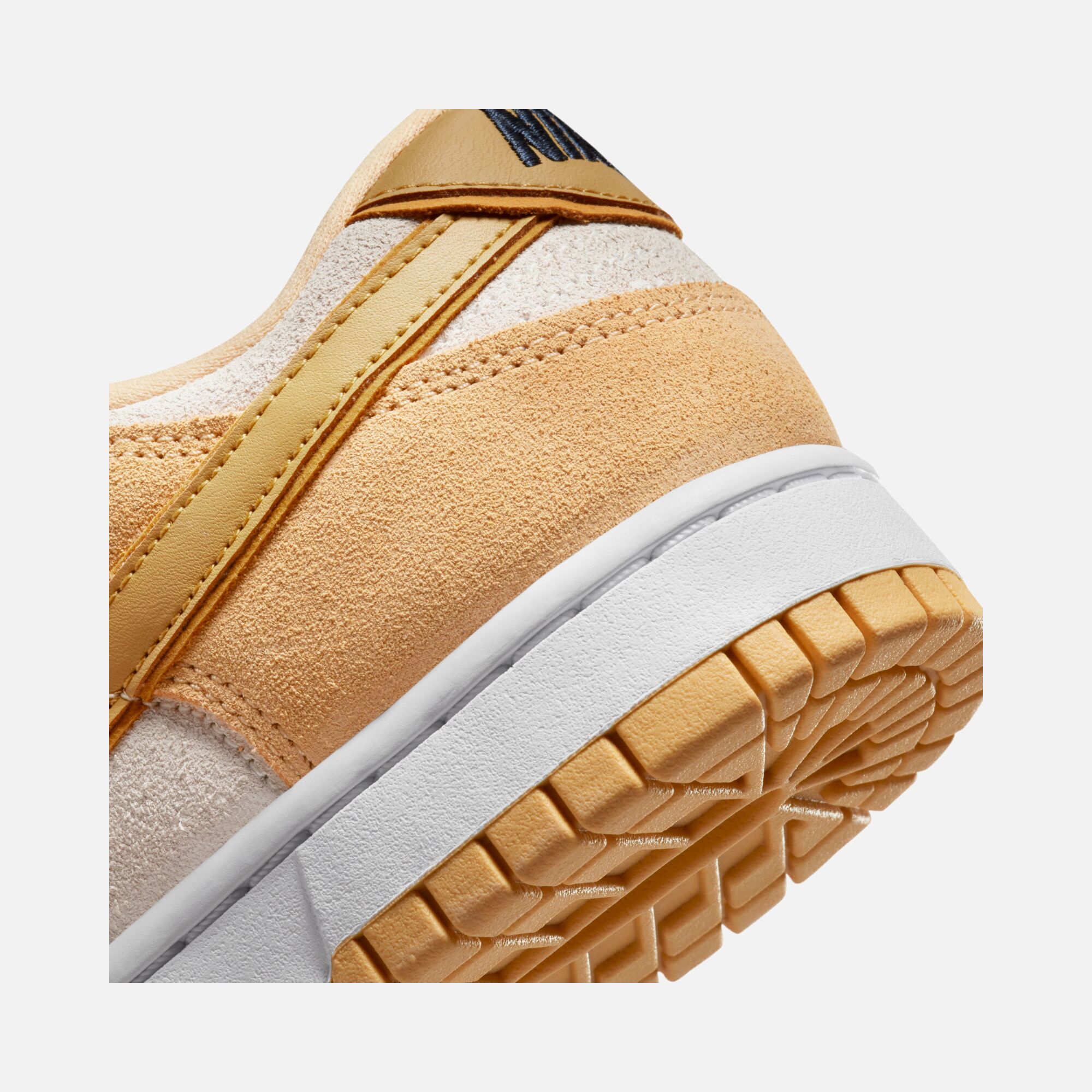 Nike Dunk Low Lux ''Suede'' Kadın Spor Ayakkabı