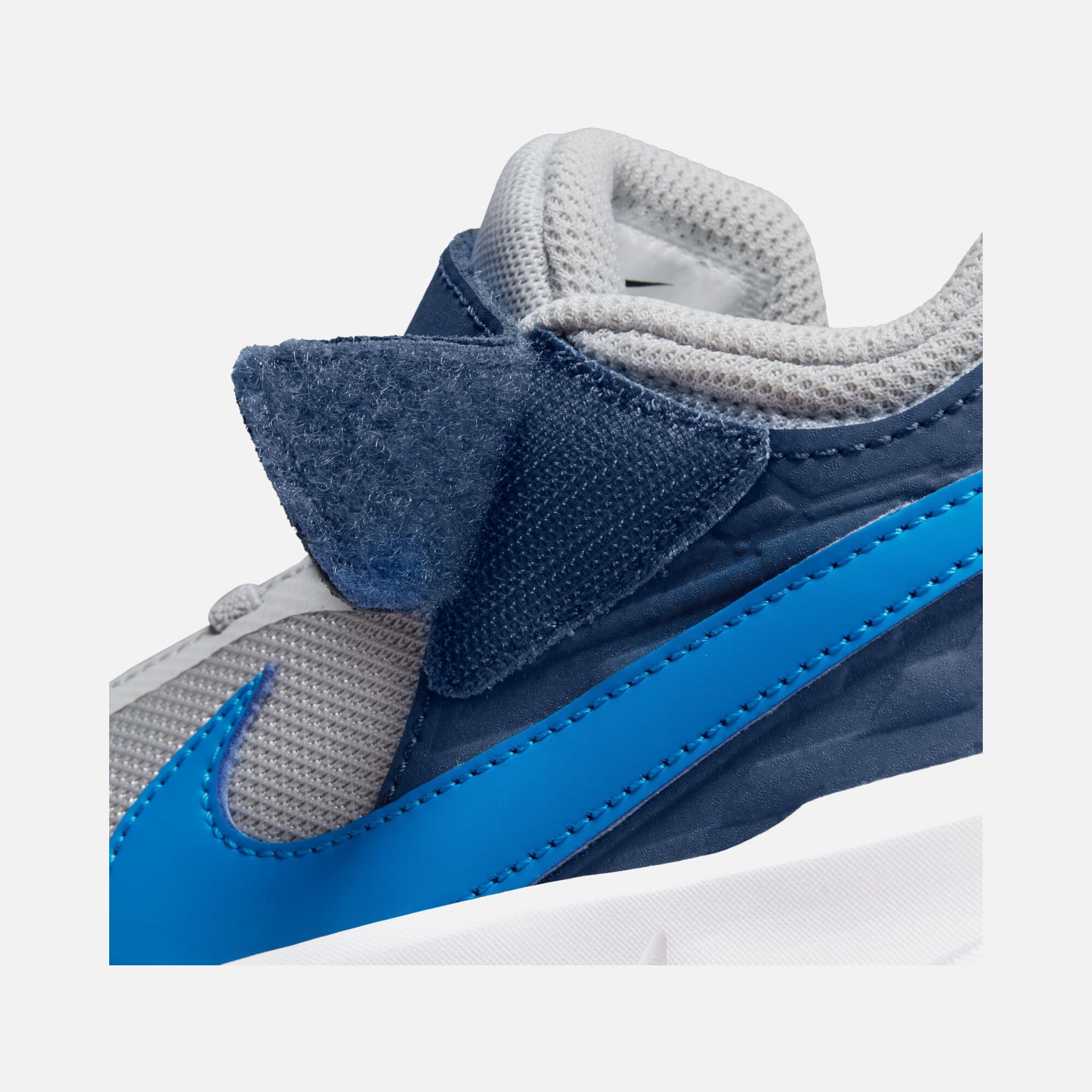 Nike Team Hustle D 10 (PS) Çocuk Basketbol Ayakkabısı