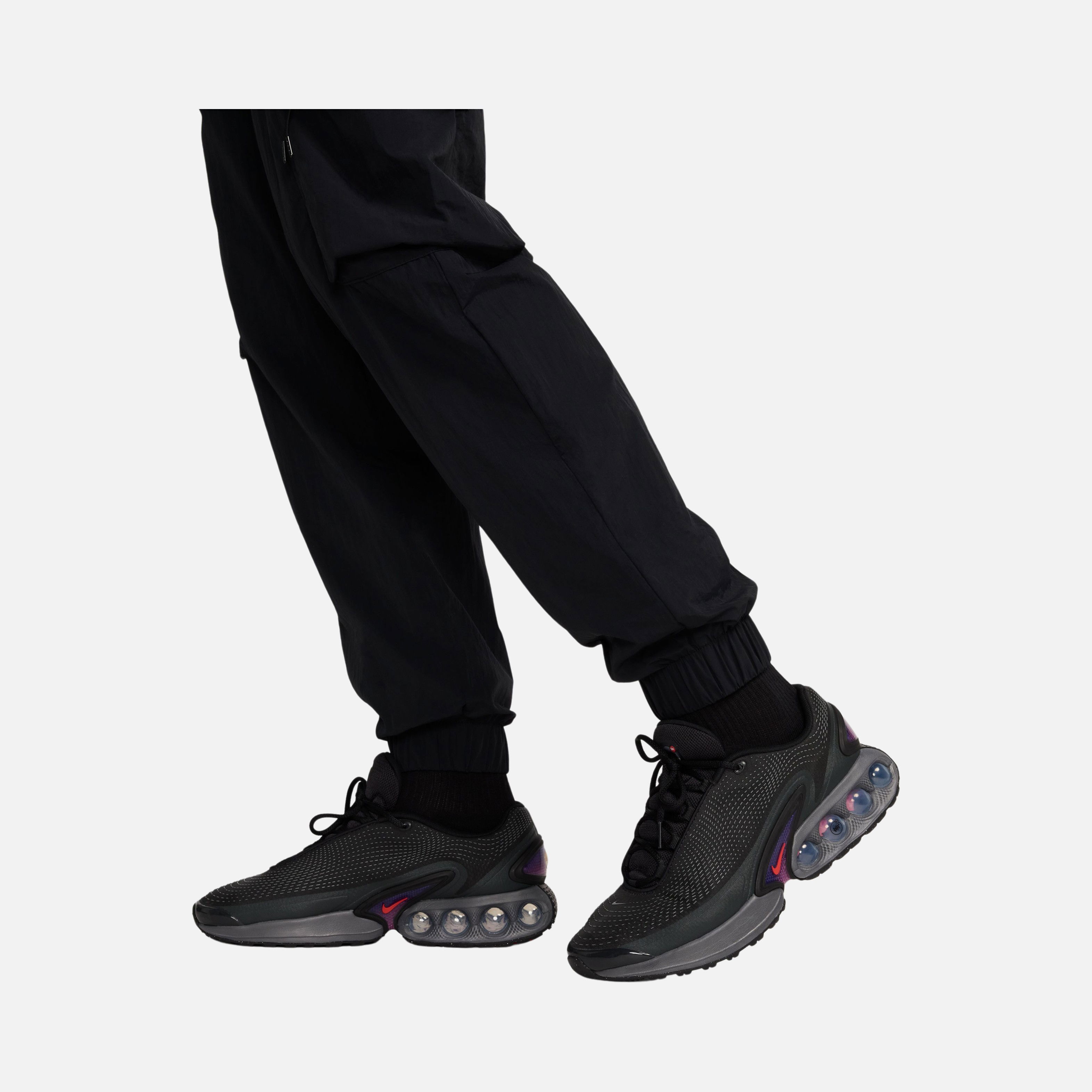 Nike Sportswear Tech Woven UV Coating Cargo Erkek Pantolon
