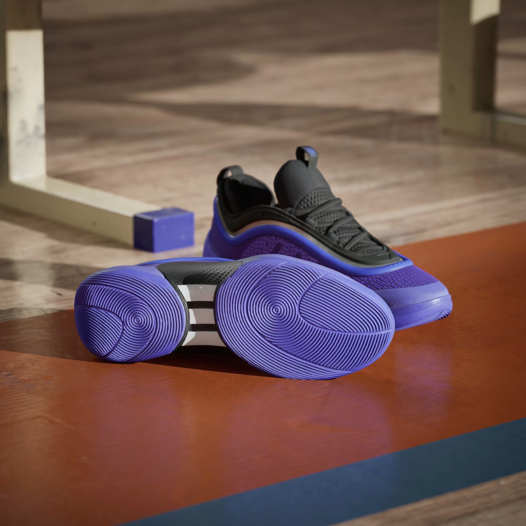 adidas D.O.N. Issue 6 Erkek Basketbol Ayakkabısı