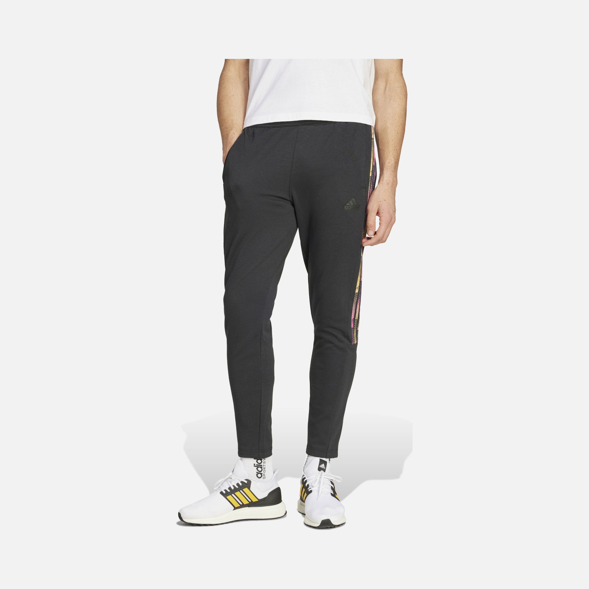 adidas Sportswear Tiro 3-Stripes Q2 Erkek Eşofman Altı