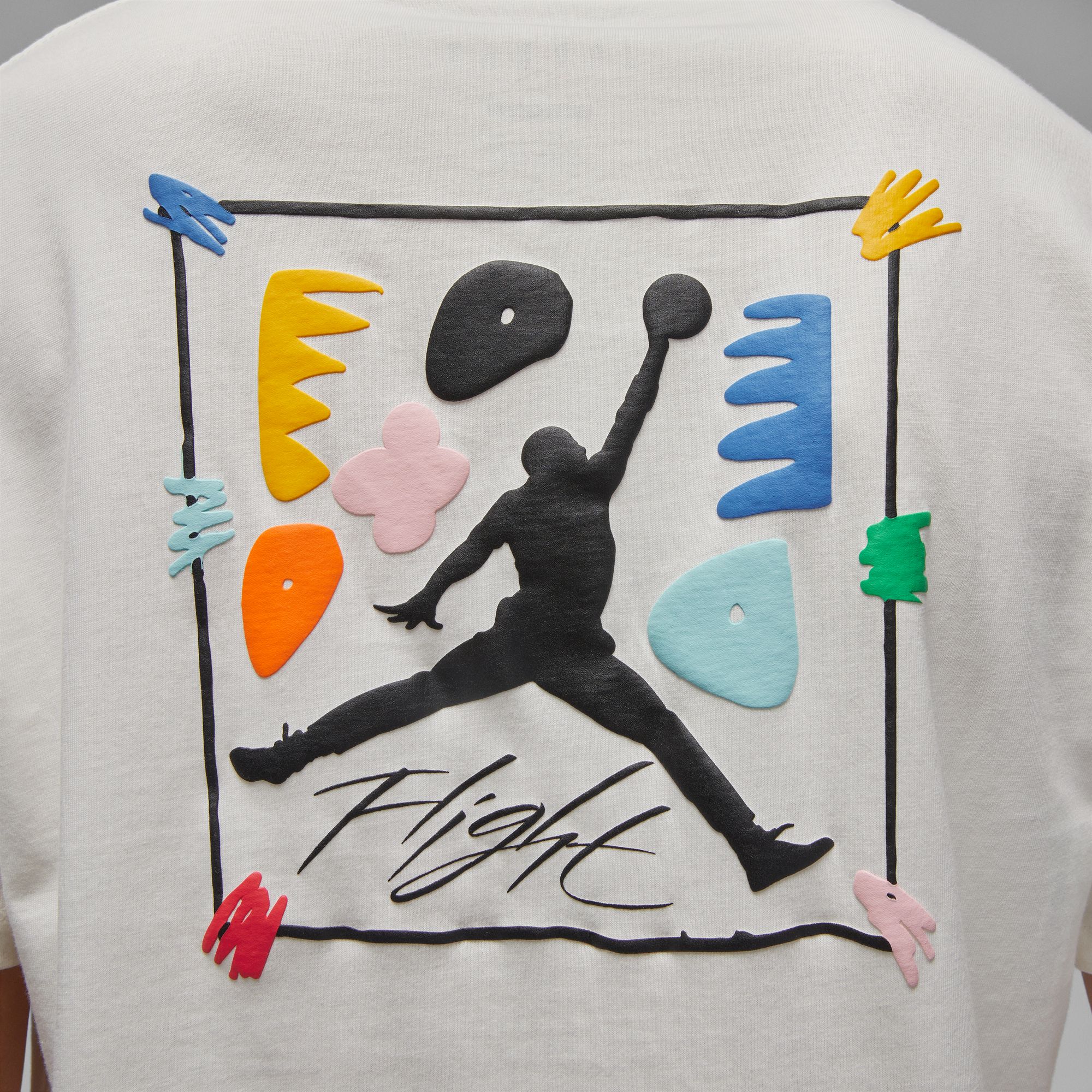 Nike Jordan Flight Graphics Artist Series by Mia Lee Short-Sleeve Kadın Tişört