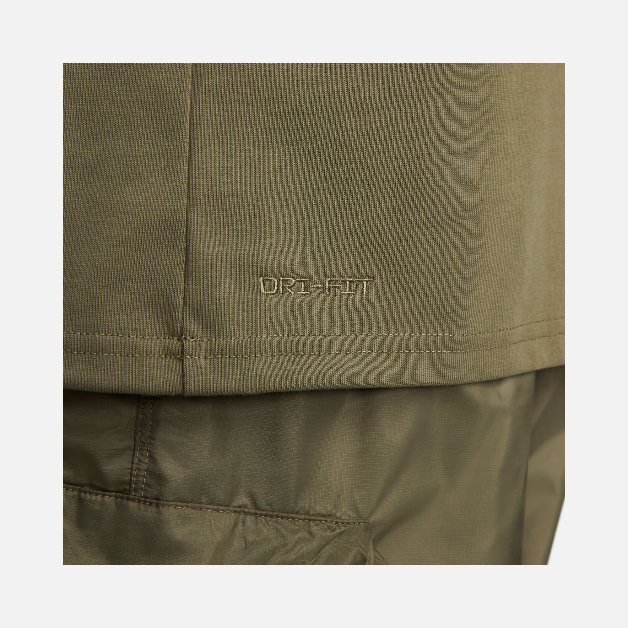 Nike Sportswear Dri-Fit Tech Pack Short-Sleeve Erkek Tişört