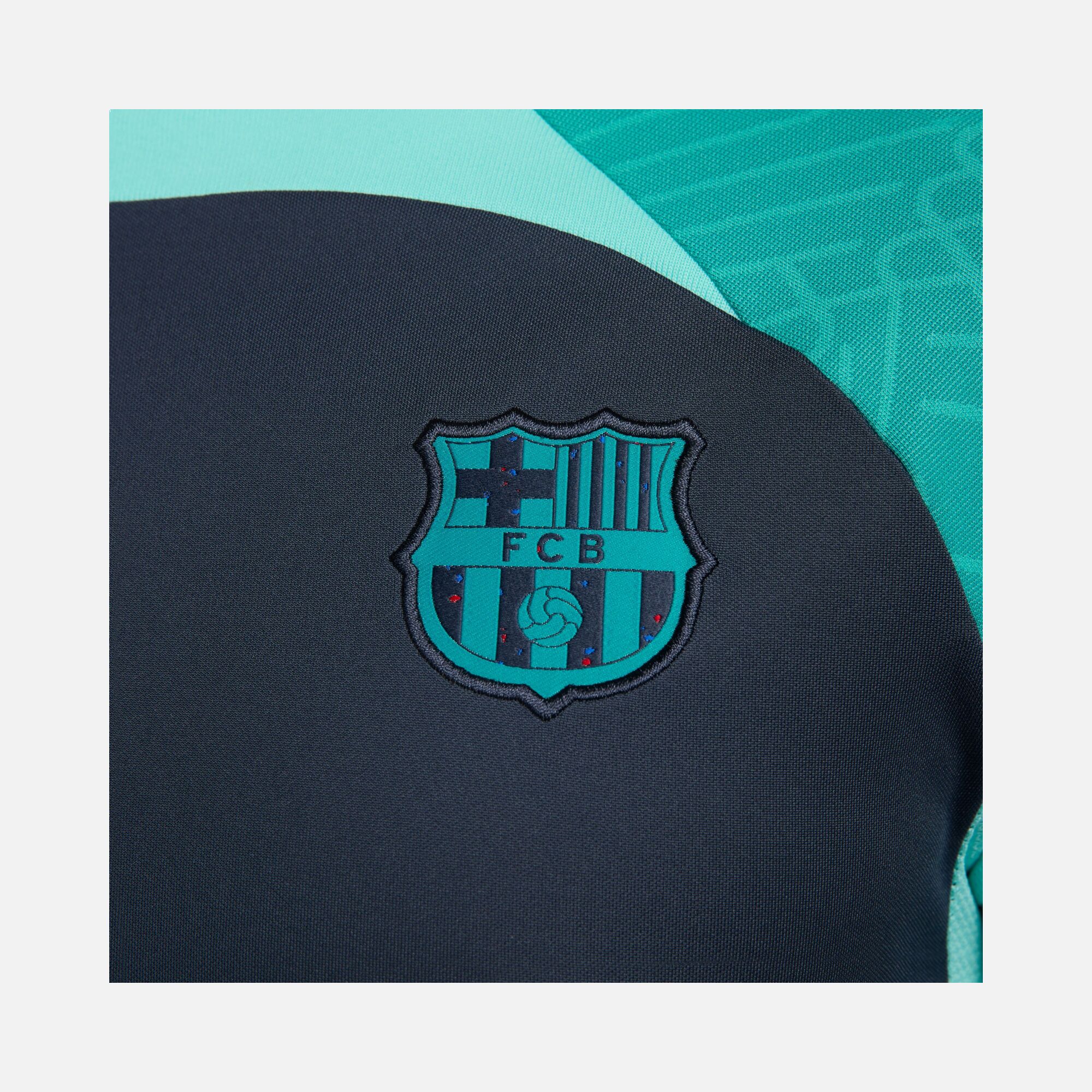 Nike FC Barcelona Dri-Fit 2023-2024 Strike Training Short-Sleeve Erkek Tişört