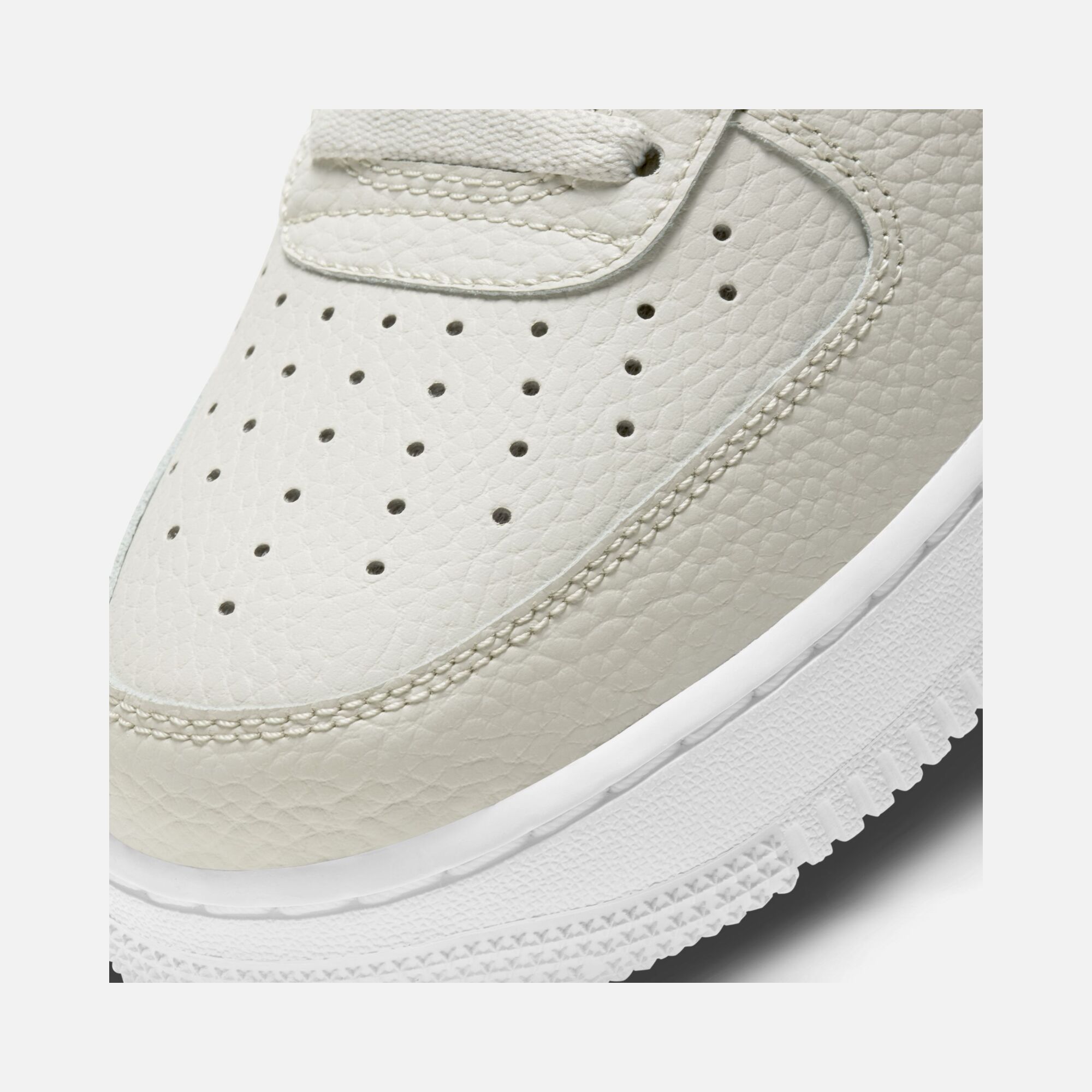 Nike Air Force 1 '07 HO23 Erkek Spor Ayakkabı