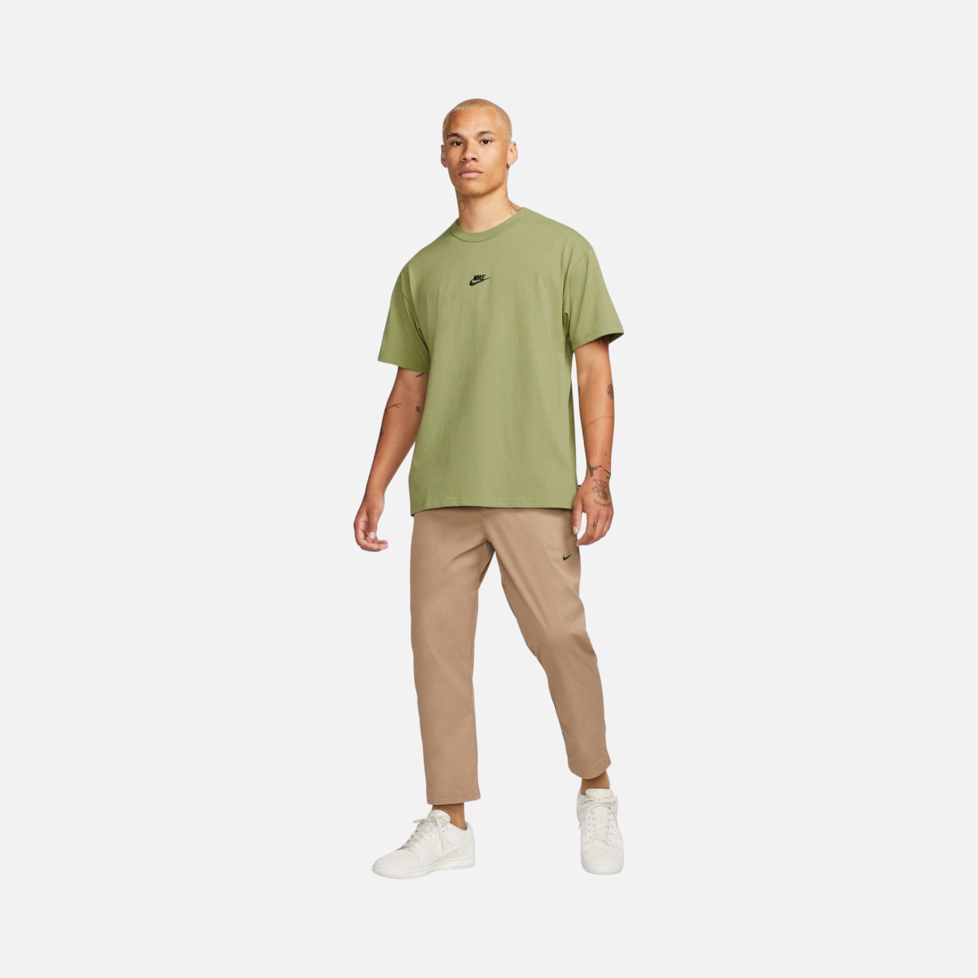 Nike Sportswear Premium Essentials Short-Sleeve Erkek Tişört