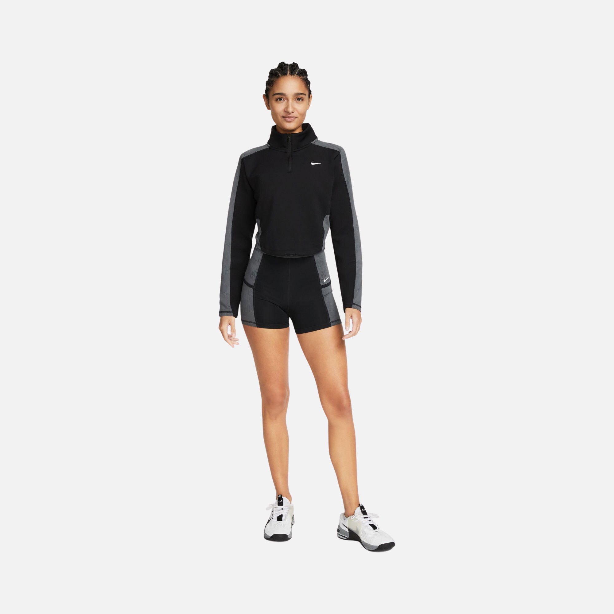 Nike Dri-Fit Long-Sleeve 1/4-Zip Training Long-Sleeve Kadın Tişört