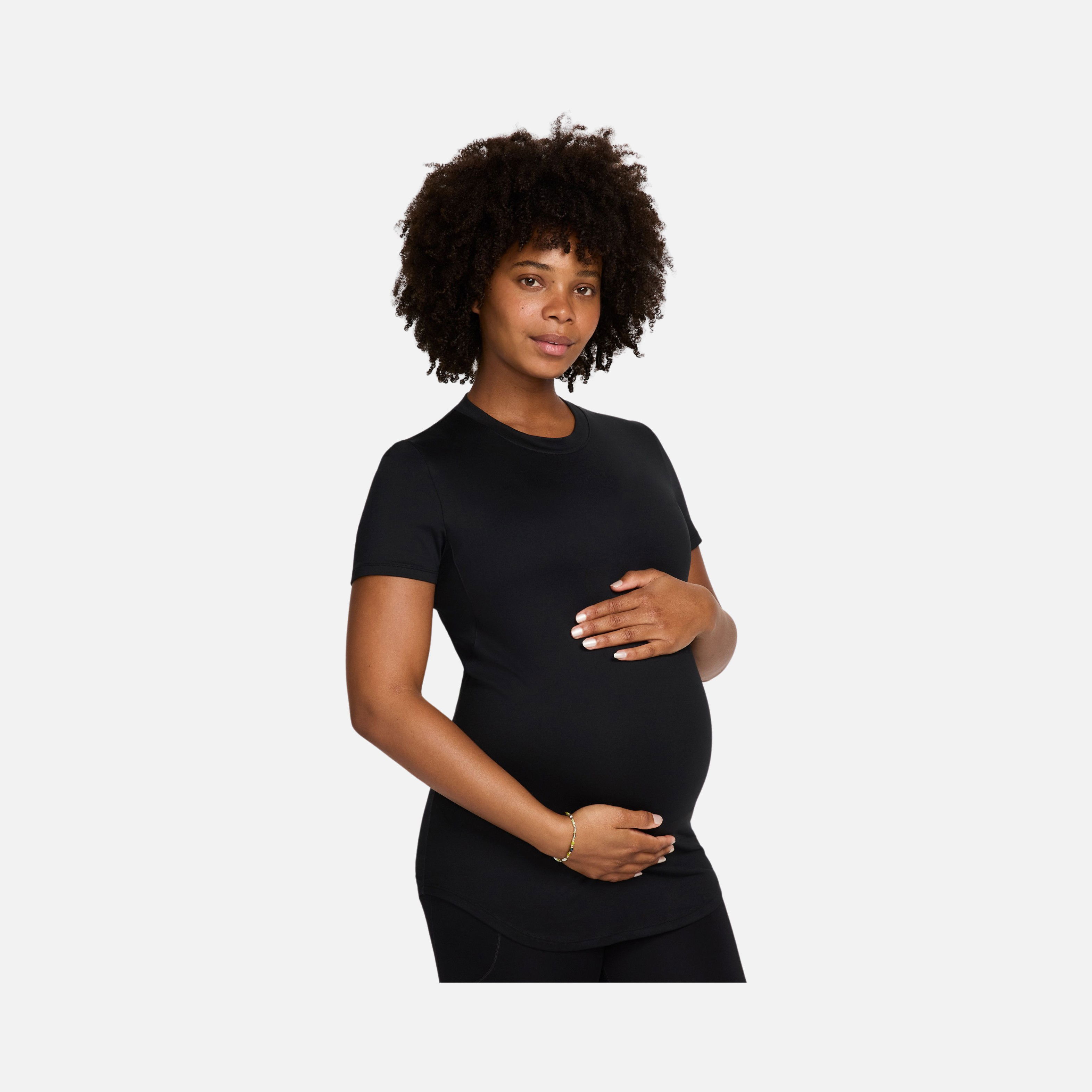 Nike One Dri-Fit Slim-Fit Training Short-Sleeve (Maternity) Kadın Tişört