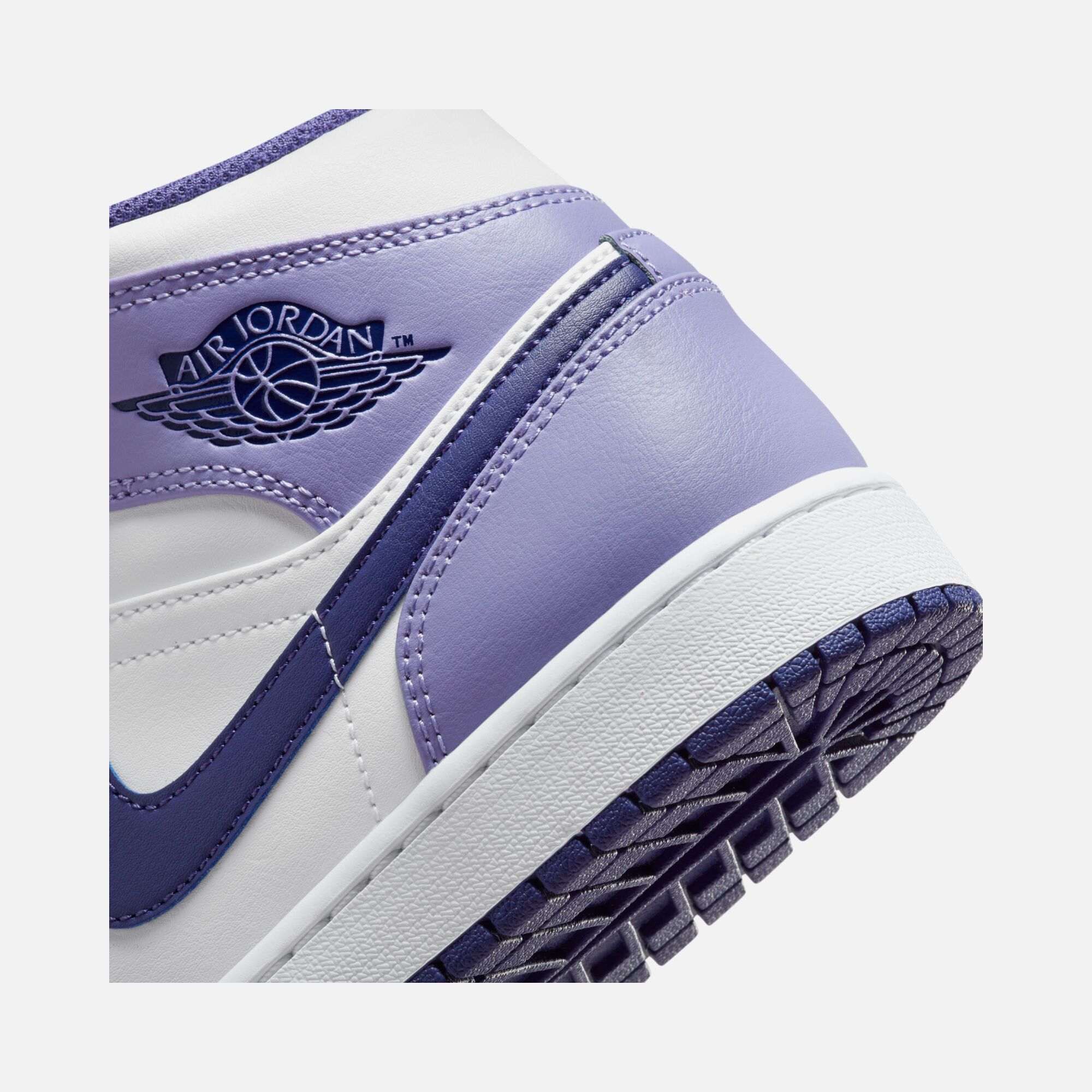 Nike Air Jordan 1 Mid SS25 Erkek Spor Ayakkabı