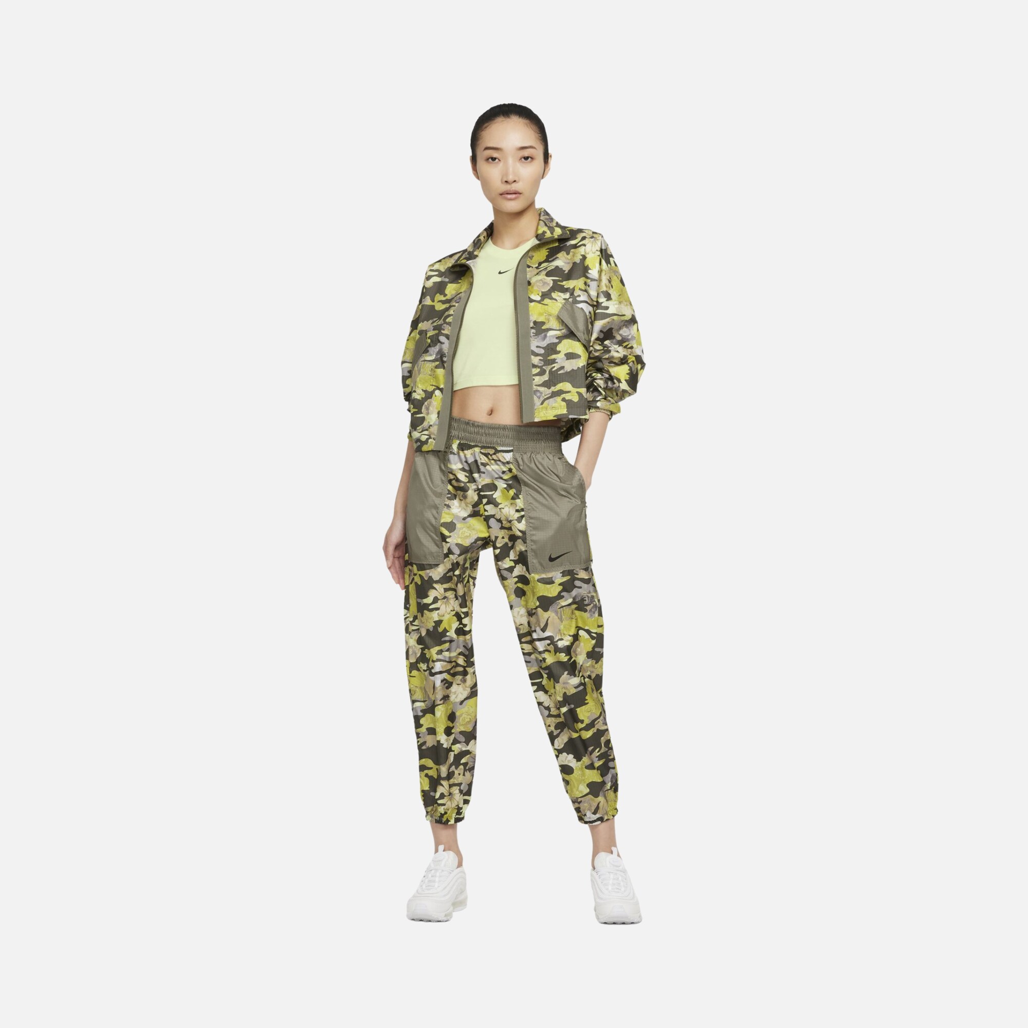 Nike Sportswear Easy Woven Flover & Camouflage Print Pack Kadın Eşofman Altı