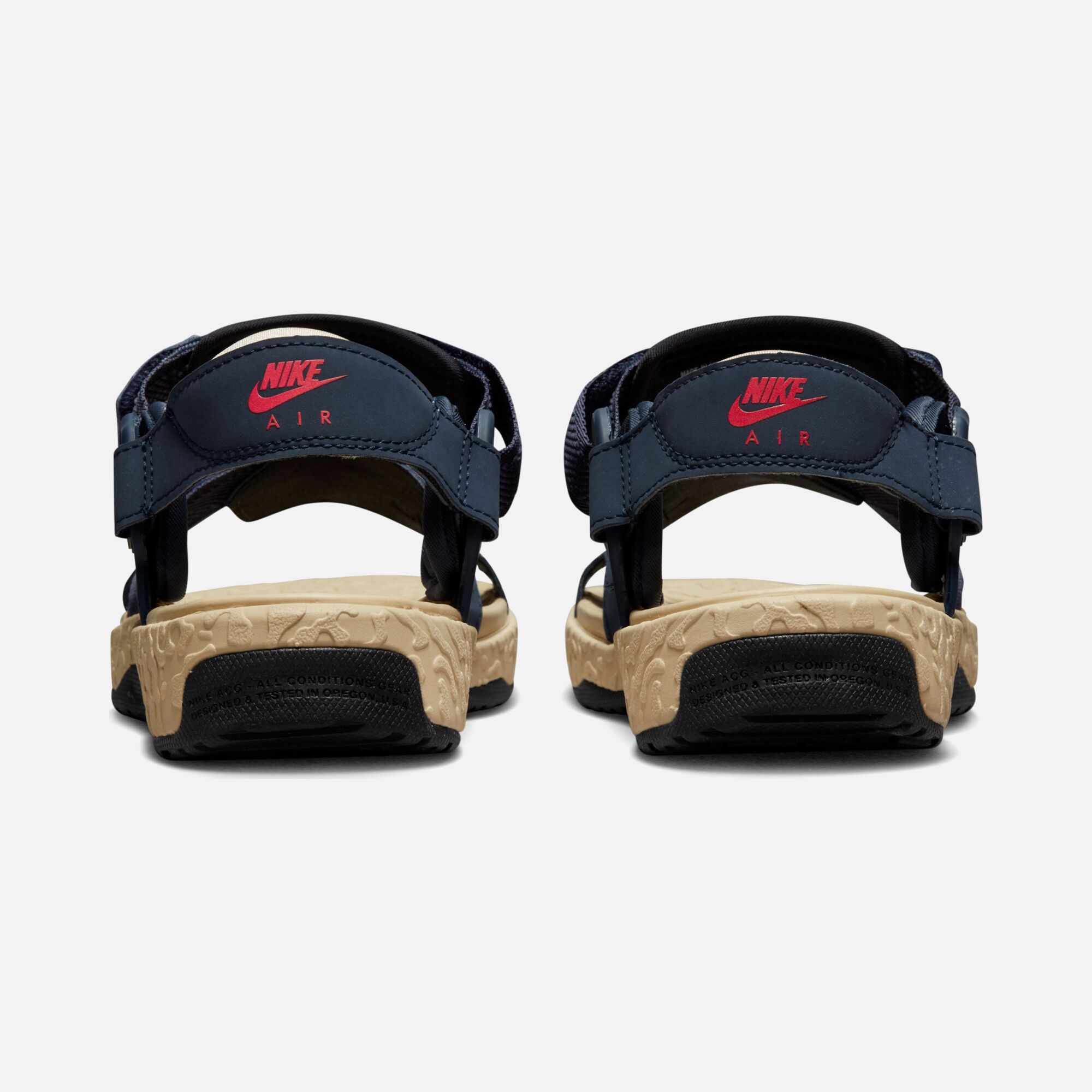 Nike ACG Air Deschutz+ ''City Walks to Canyon Trails'' Erkek Sandalet