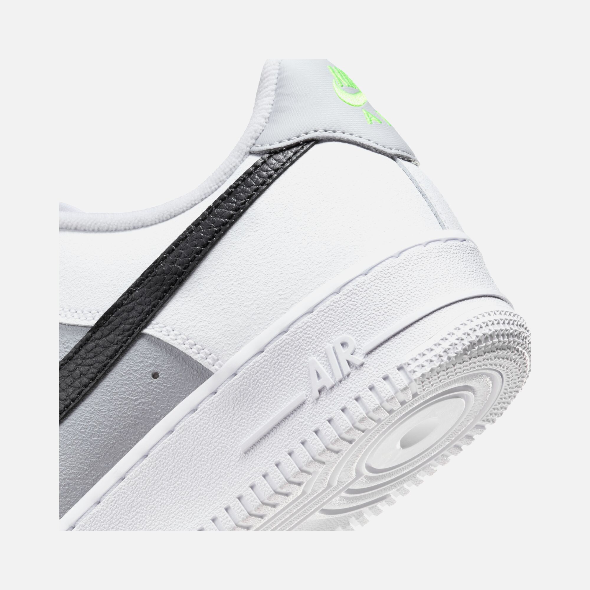 Nike Air Force 1 '07 '23 Erkek Spor Ayakkabı