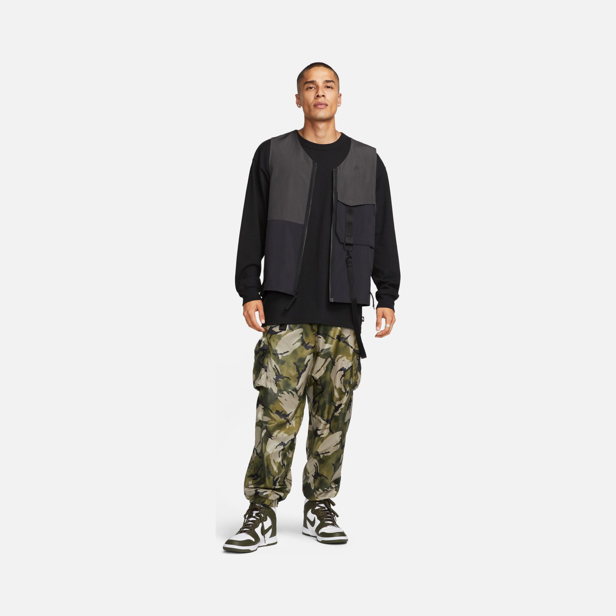 Nike Sportswear Tech Pack Line Woven Repel Camouflage Cargo Erkek Eşofman Altı