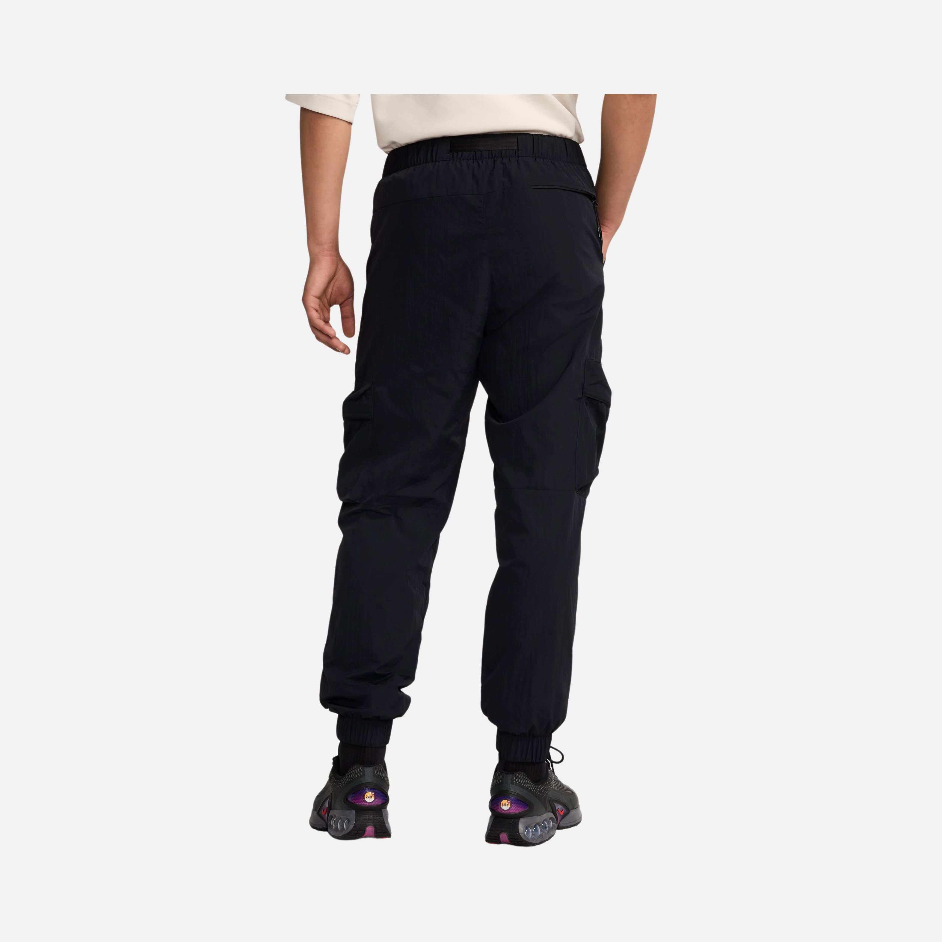 Nike Sportswear Tech Woven UV Coating Cargo Erkek Pantolon