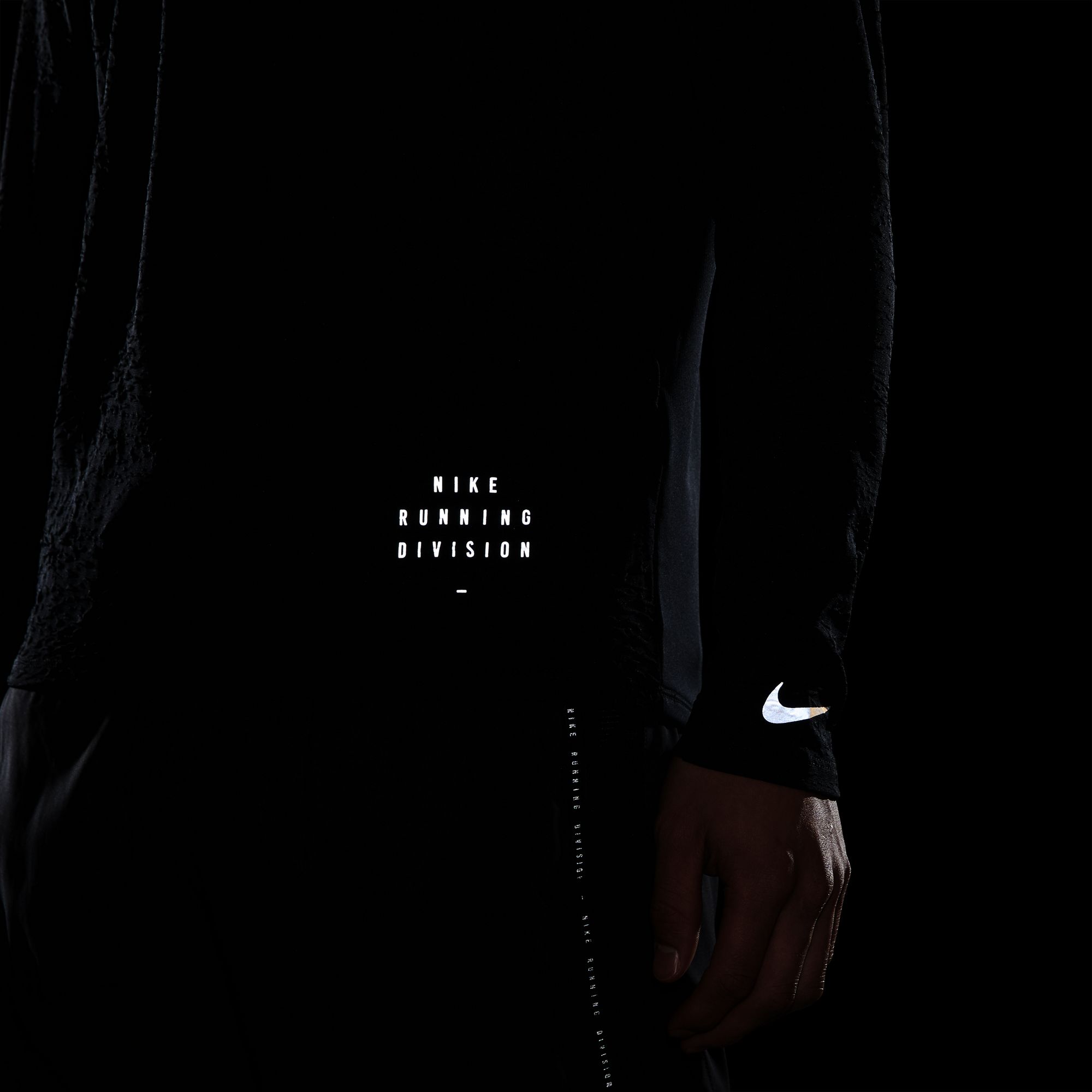 Nike Dri-Fit Element Run Division Running Half-Zip Long-Sleeve Erkek Tişört