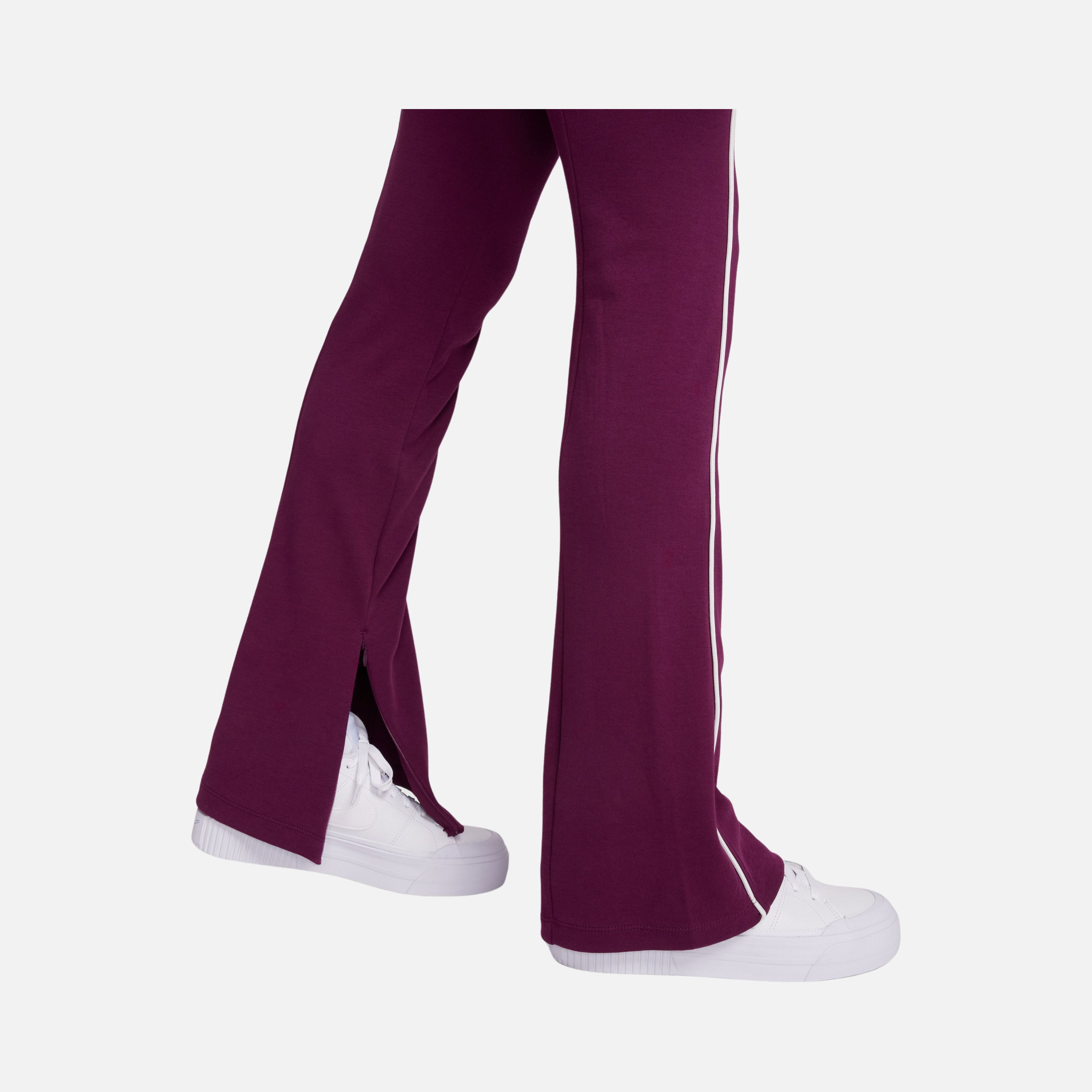 Nike Sportswear Collection Slit-Hem Kadın Pantolon