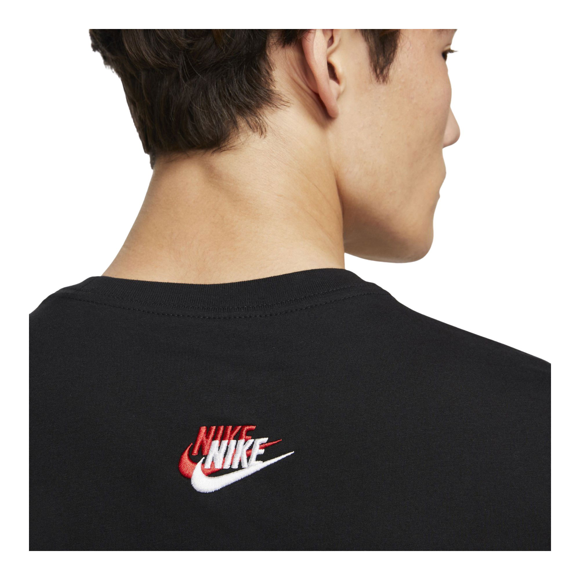 Nike Sportswear Club Essentials+ Short-Sleeve Erkek Tişört