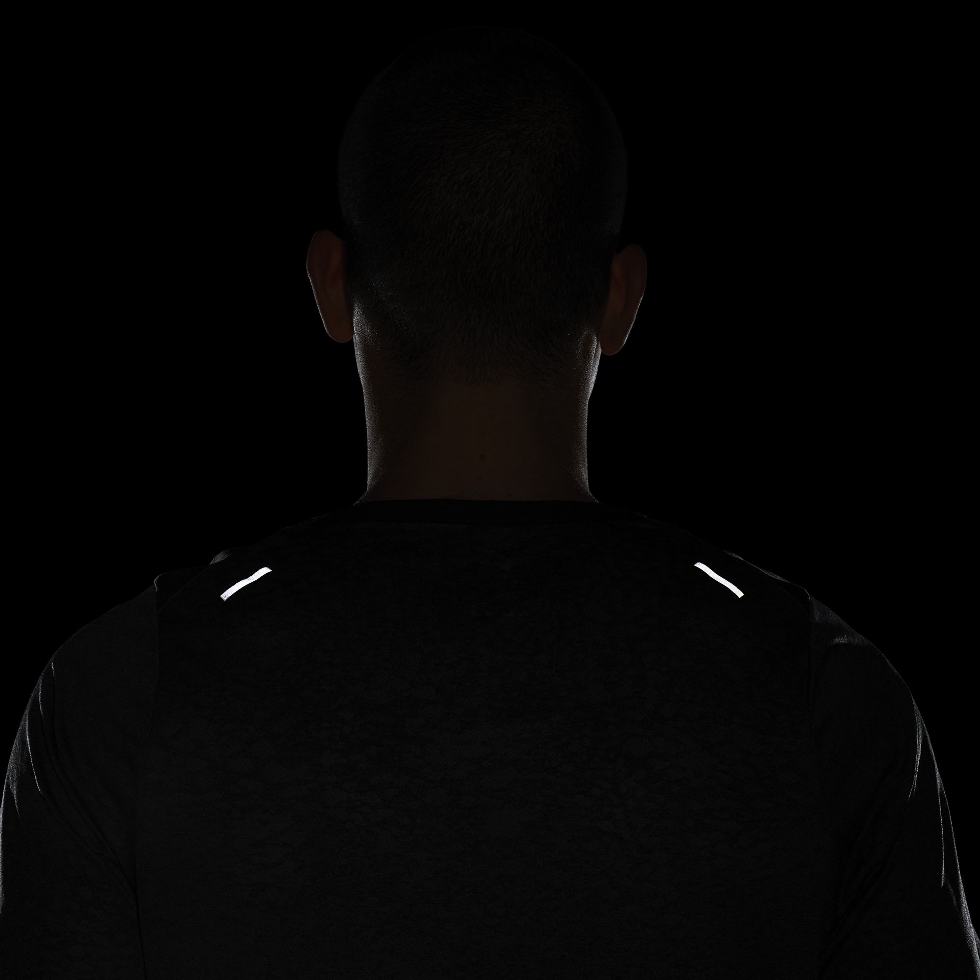 Nike Rise 365 Run Division Short-Sleeve Running Top Erkek Tişört