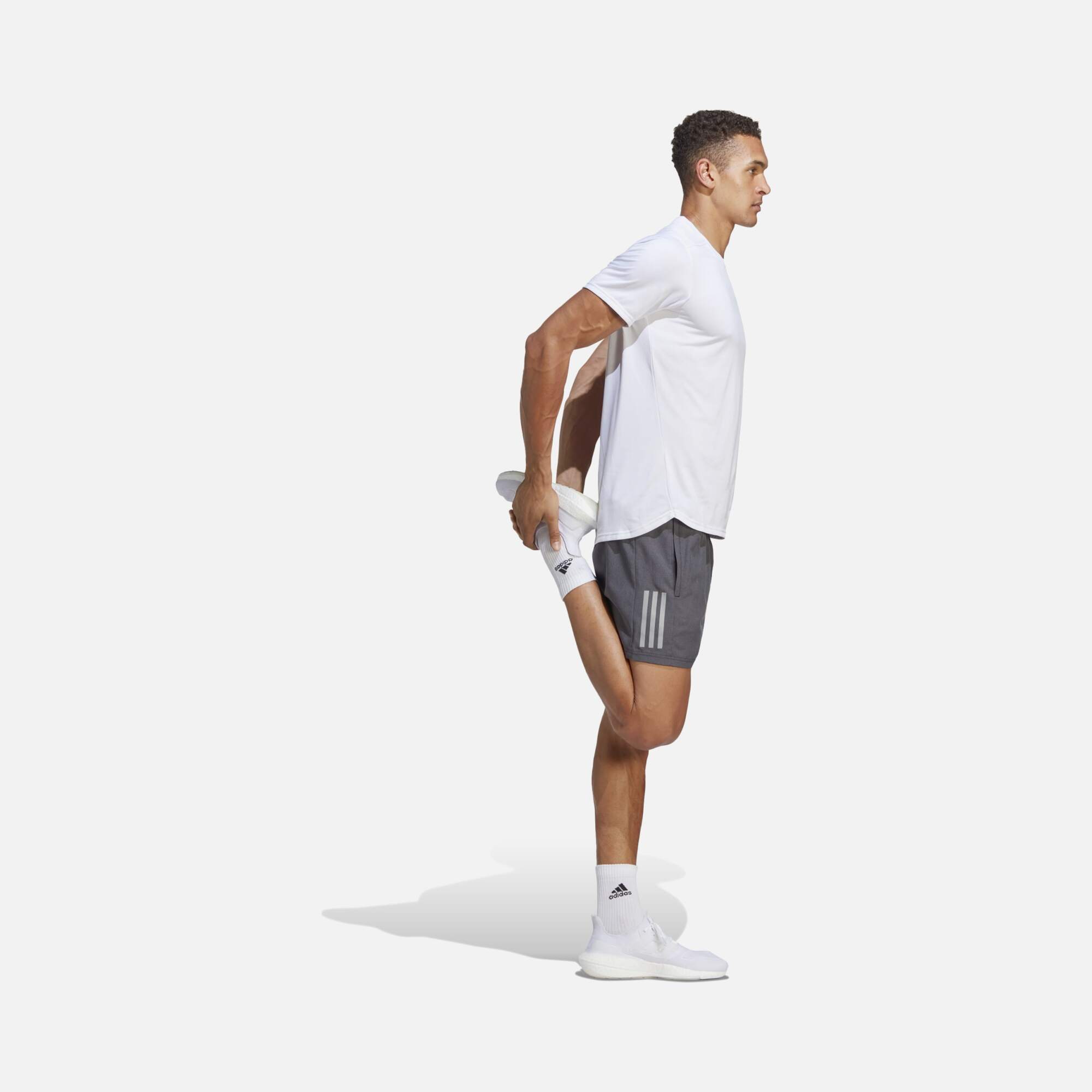 adidas AEROREADY Own the Run Heather Running Erkek Şort