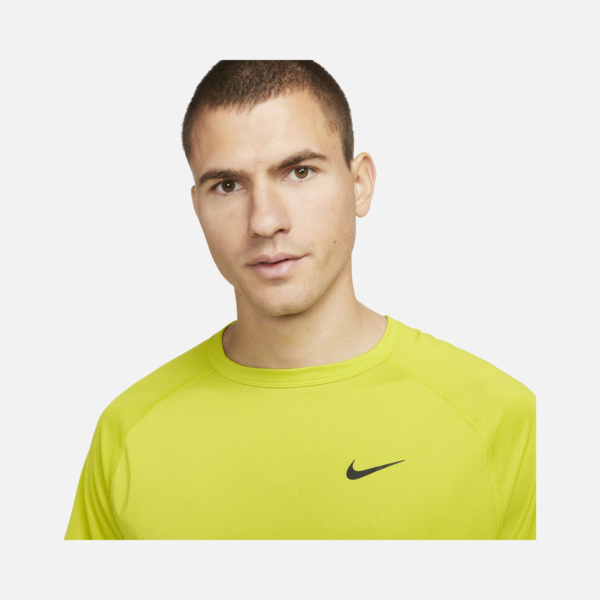 Nike Dri-Fit Ready Fitness Training Short-Sleeve Erkek Tişört