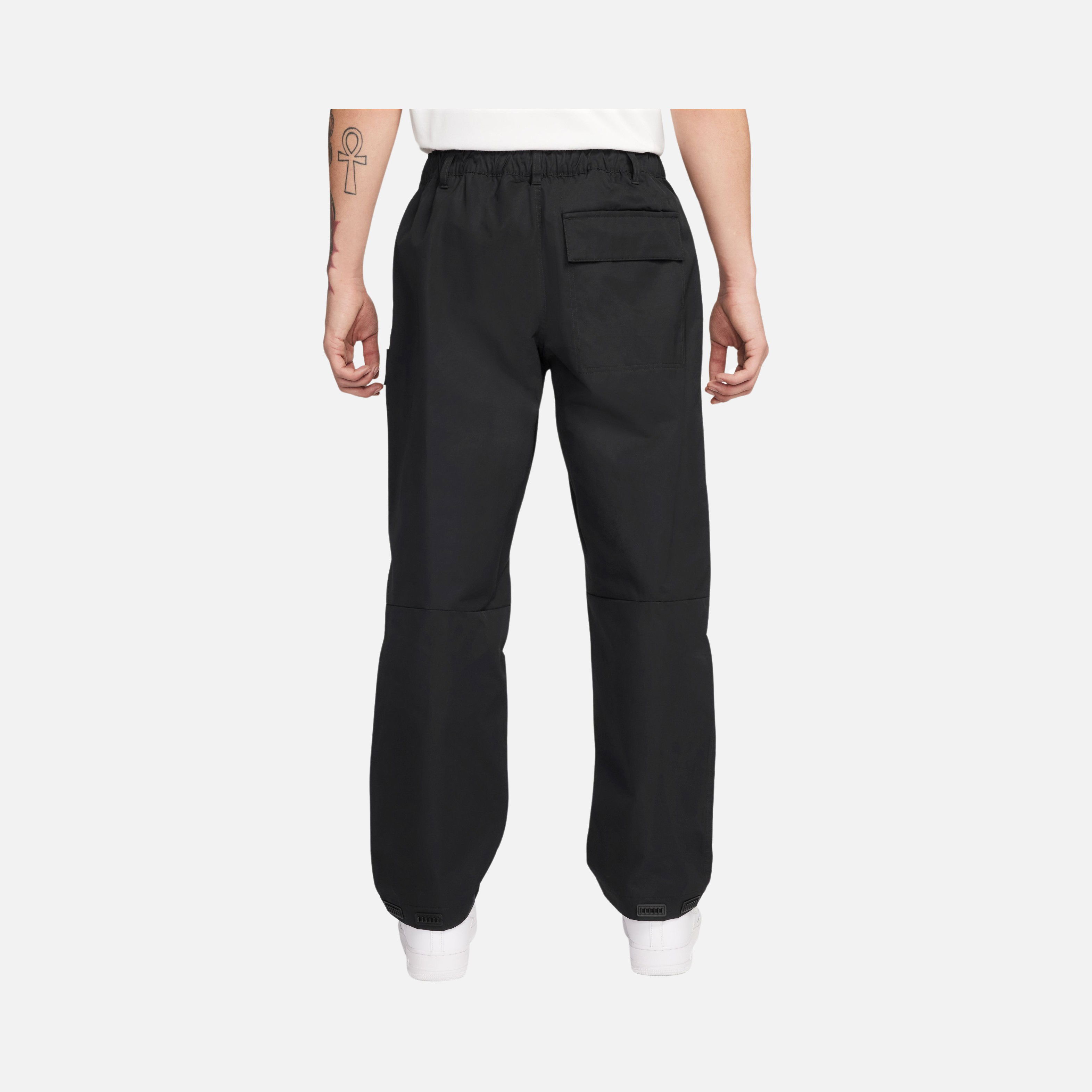 Nike Sportswear Tech Woven Erkek Pantolon