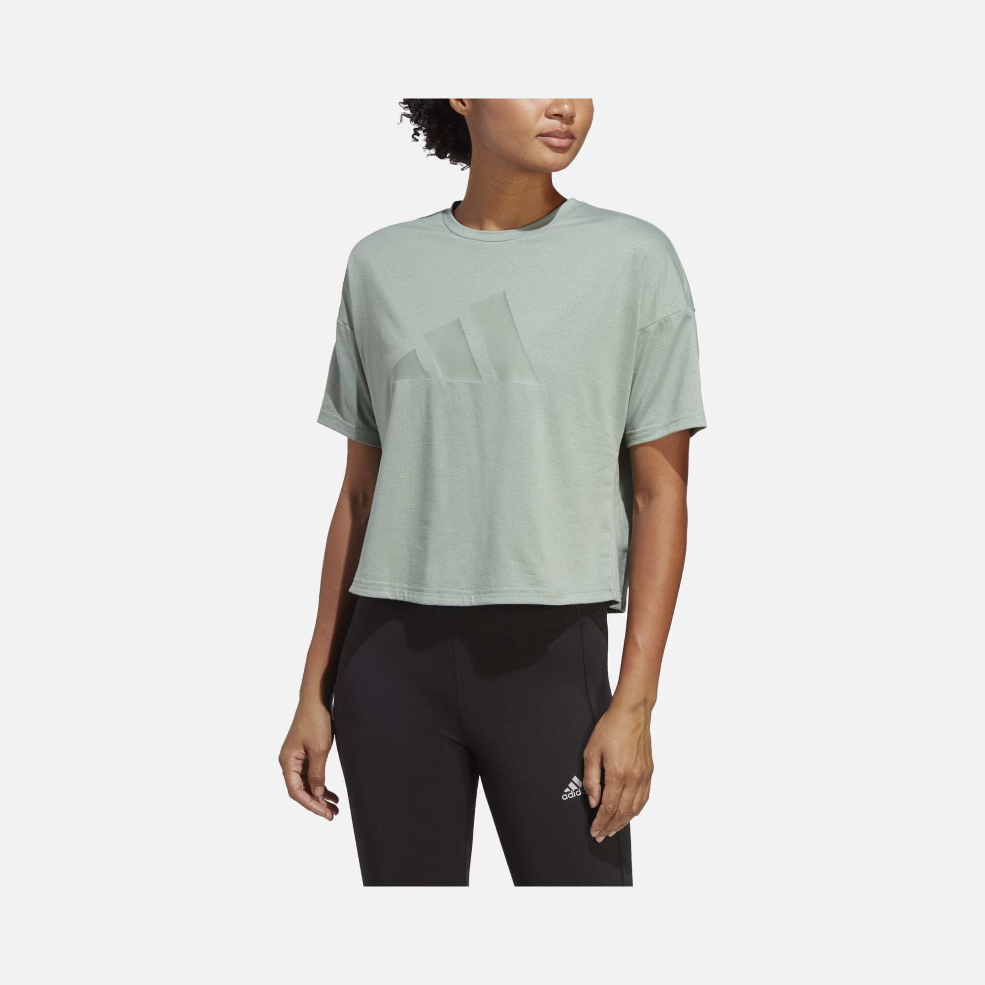 adidas Train Icons 3 Bar Logo Short-Sleeve Kadın Tişört