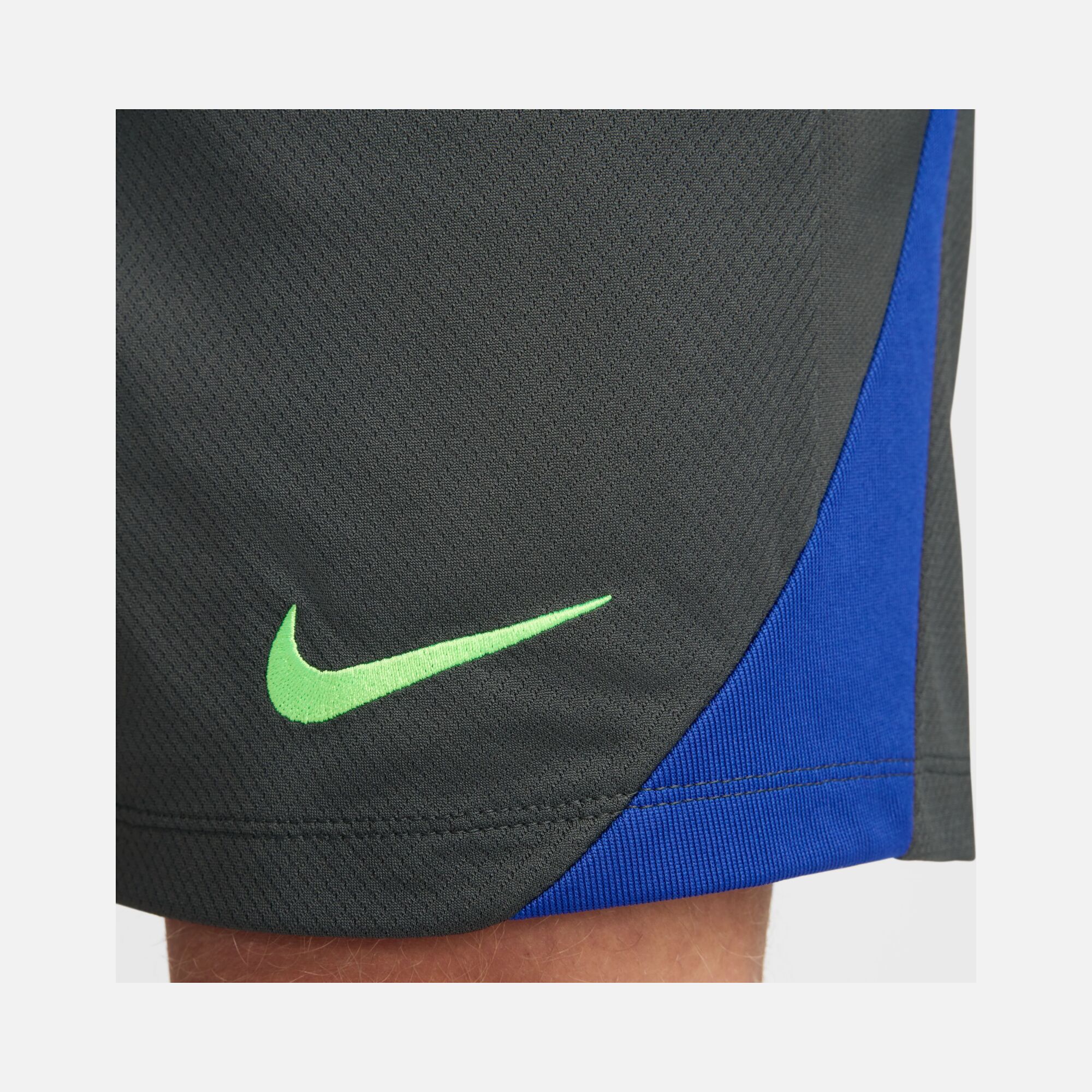 Nike F.C. Barcelona Strike Third Dri-Fit Football Erkek Şort