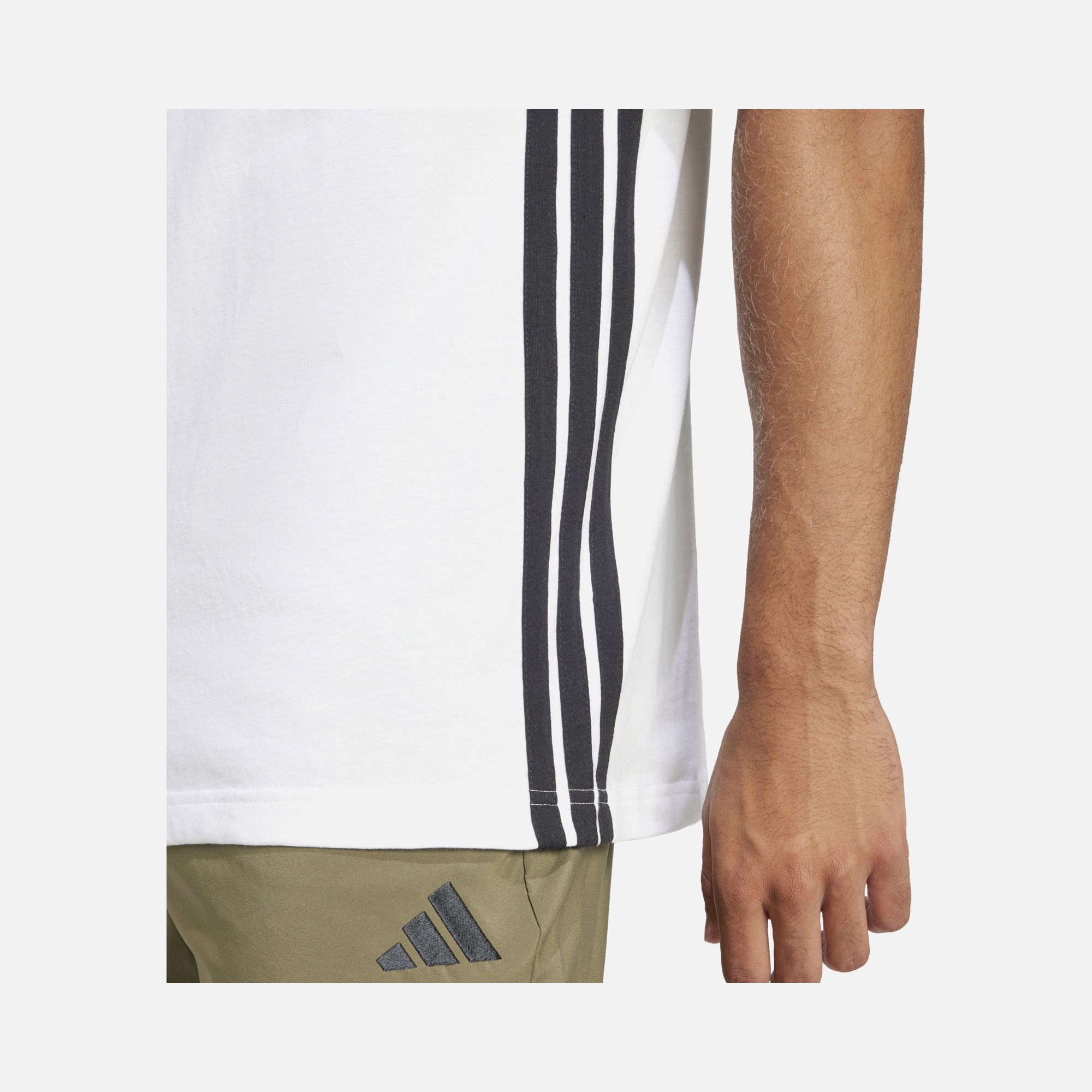 adidas Sportswear Essentials 3-Stripes Single Jersey Short-Sleeve Erkek Tişört