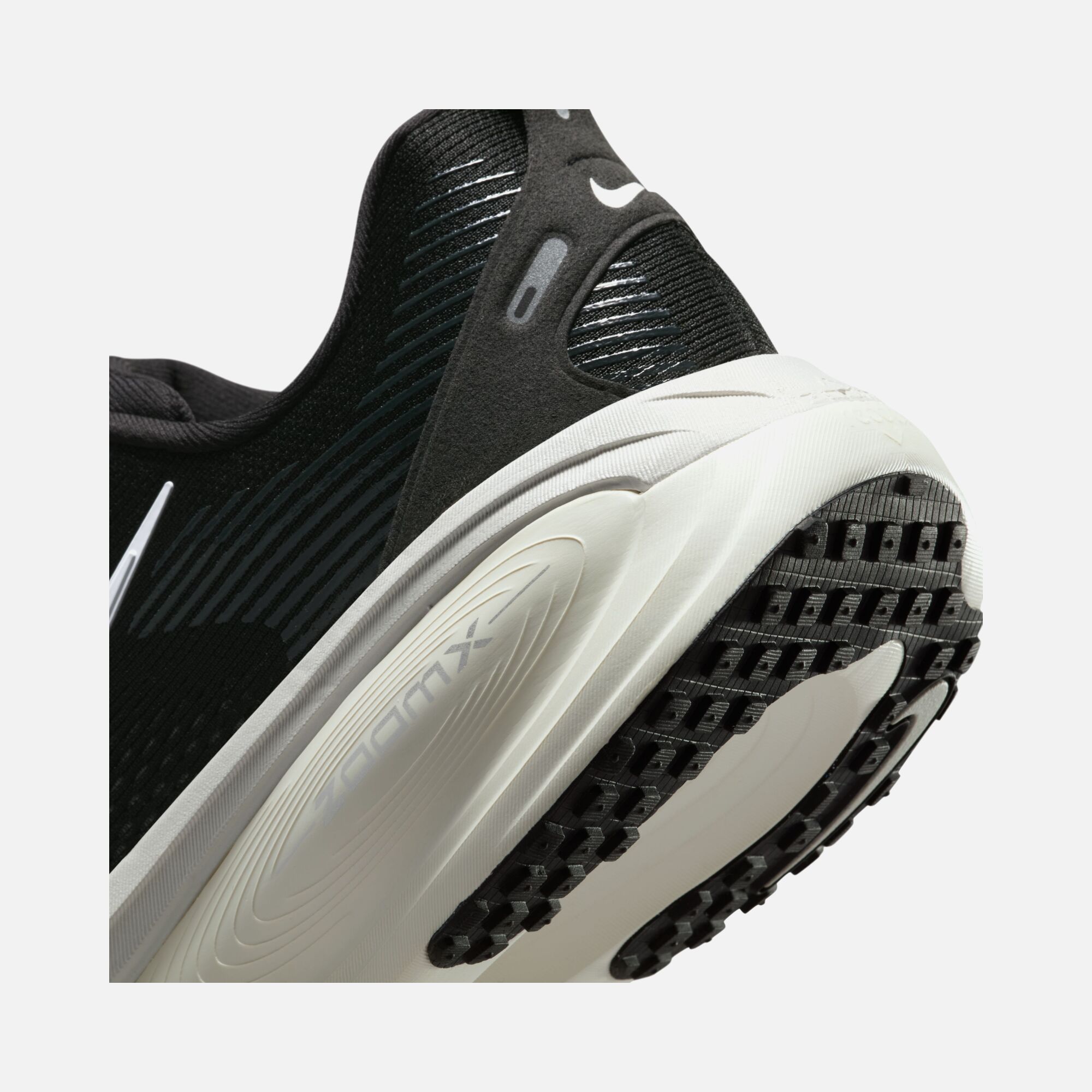 Nike Vomero 18 ZoomX Road Running Erkek Spor Ayakkabı