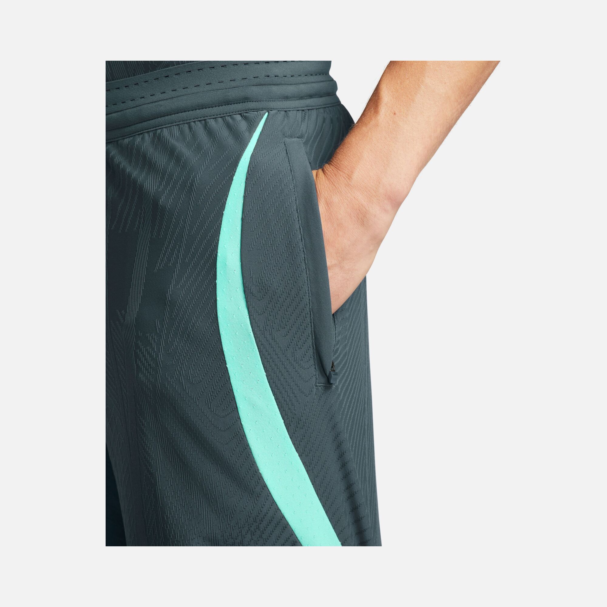 Nike FC Barcelona Dri-Fit ADV Strike Erkek Şort