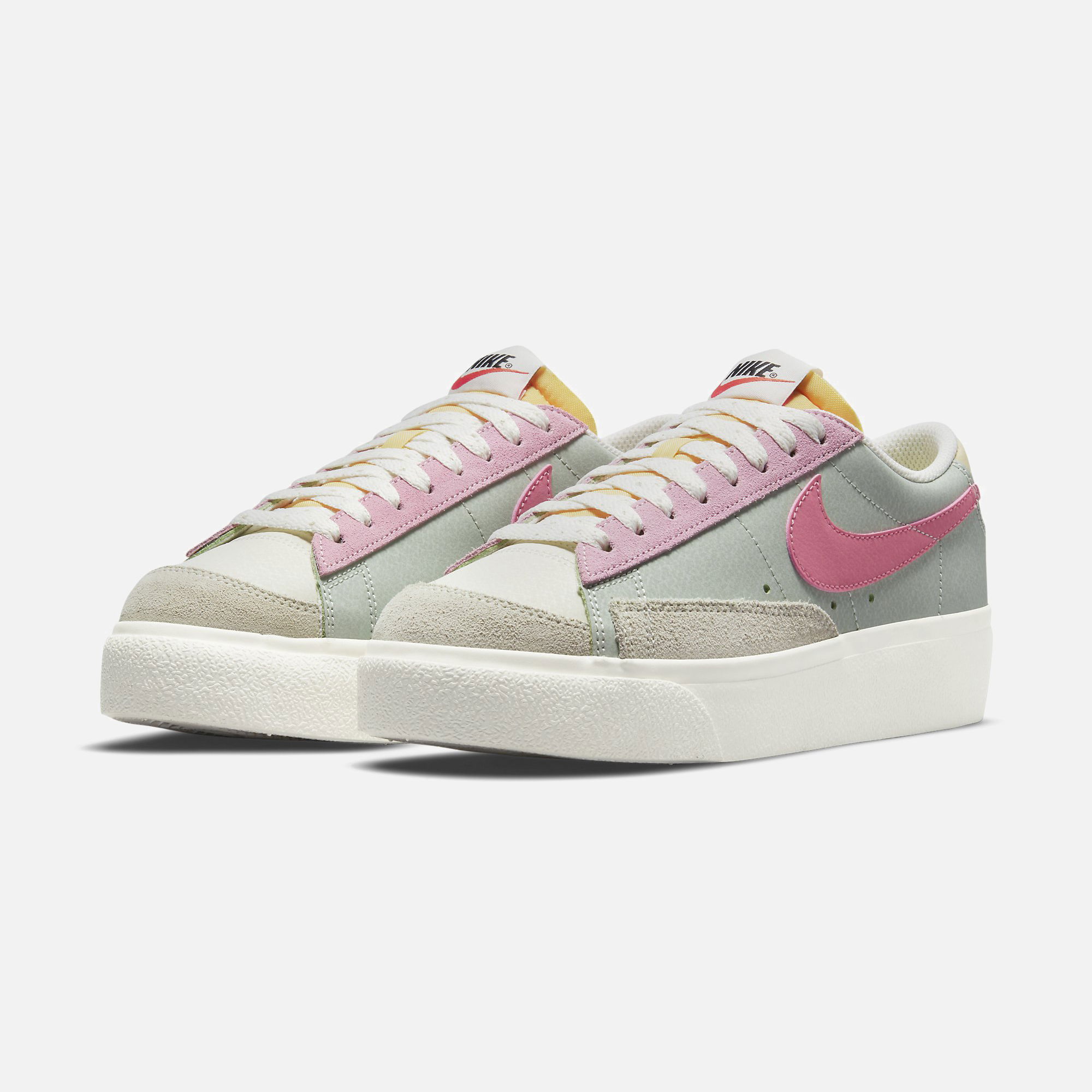 Nike Blazer Low Platform CO Kadın Spor Ayakkabı