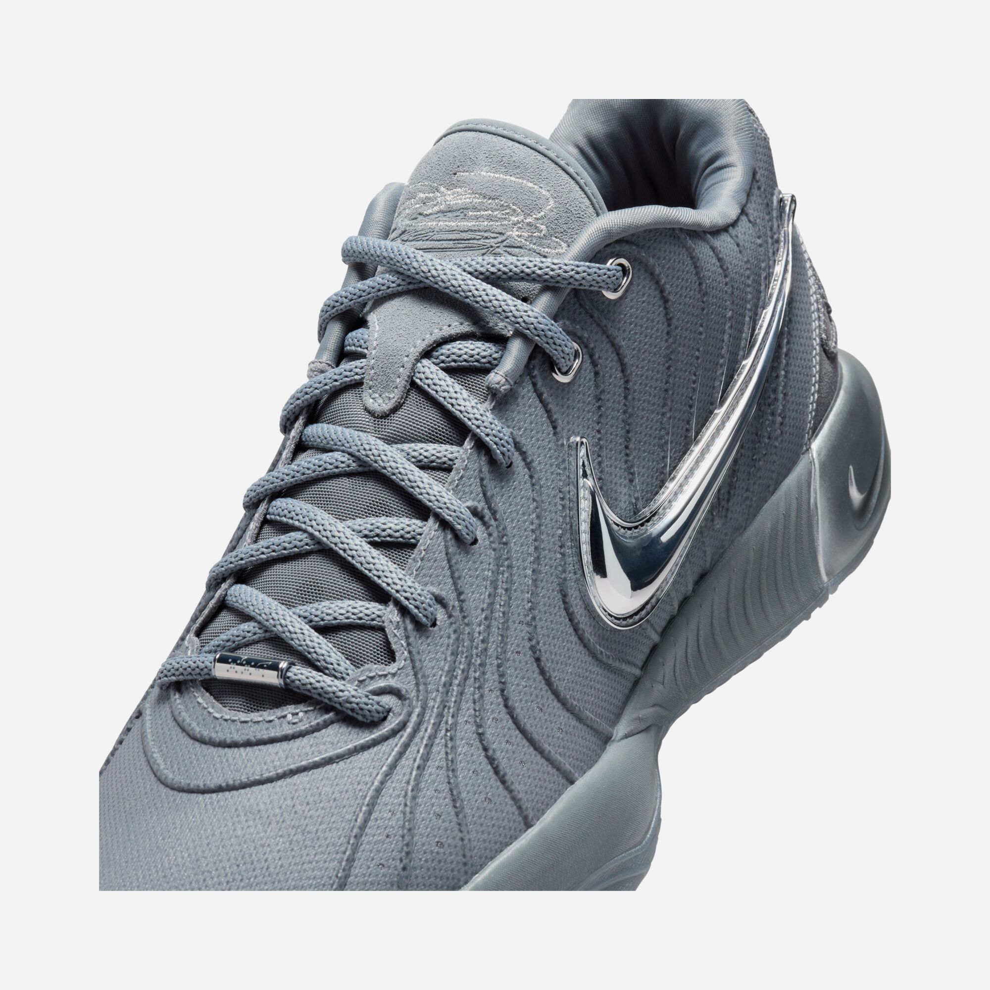 Nike LeBron James XXI ''360 C° Regional Cord System'' Erkek Basketbol Ayakkabısı